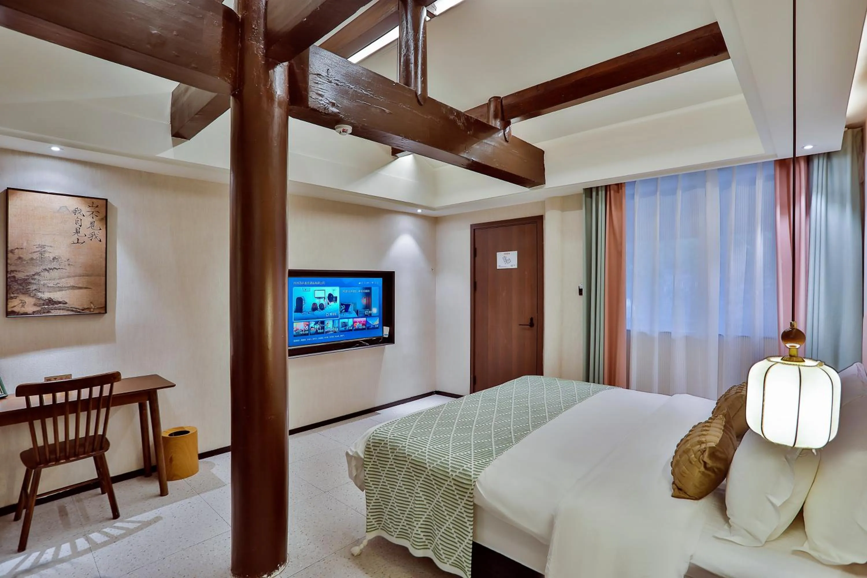 Bed in Yurong West Lake Cottage Resort Hotel Hangzhou