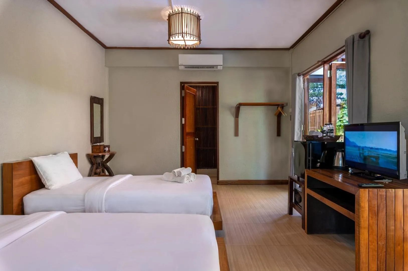 Bed in Peter Pan Resort @ Koh Kood