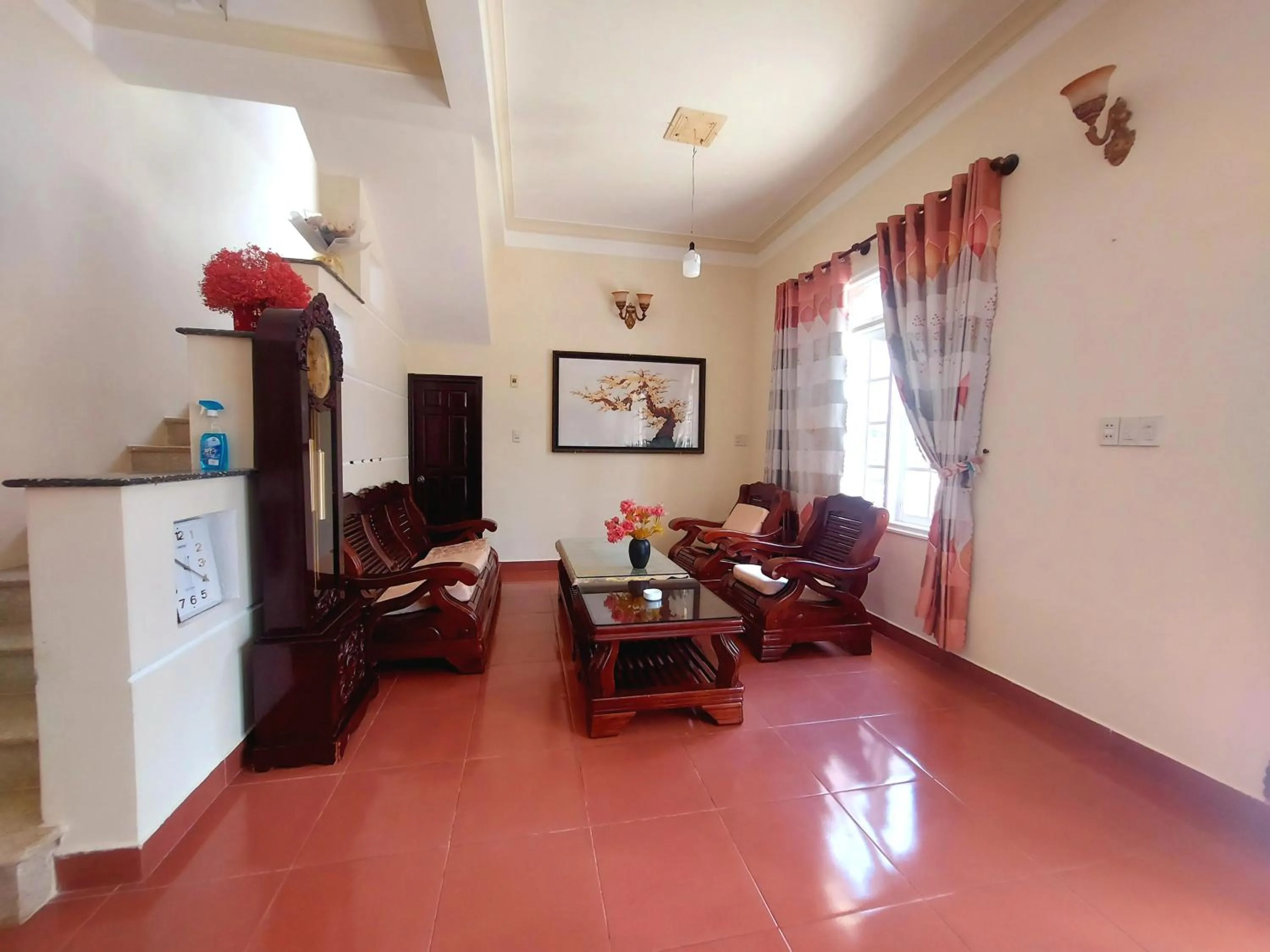 Seating area in OYO 1244 H&k Villa