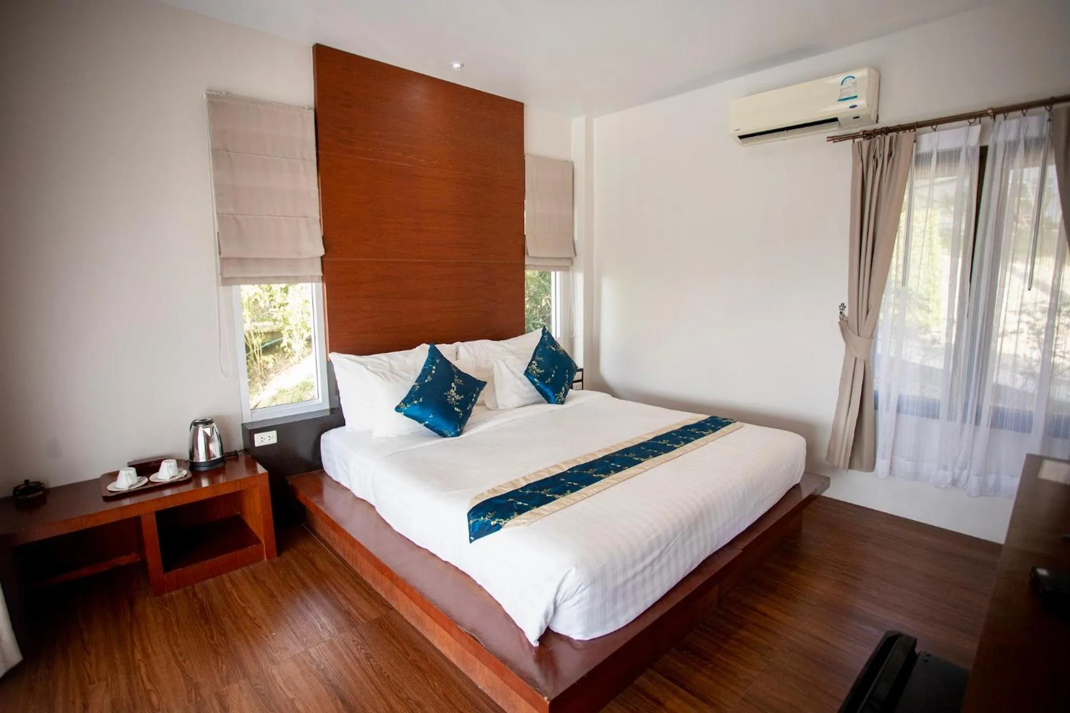 Photo of the whole room, Bed in Bakantiang Resort