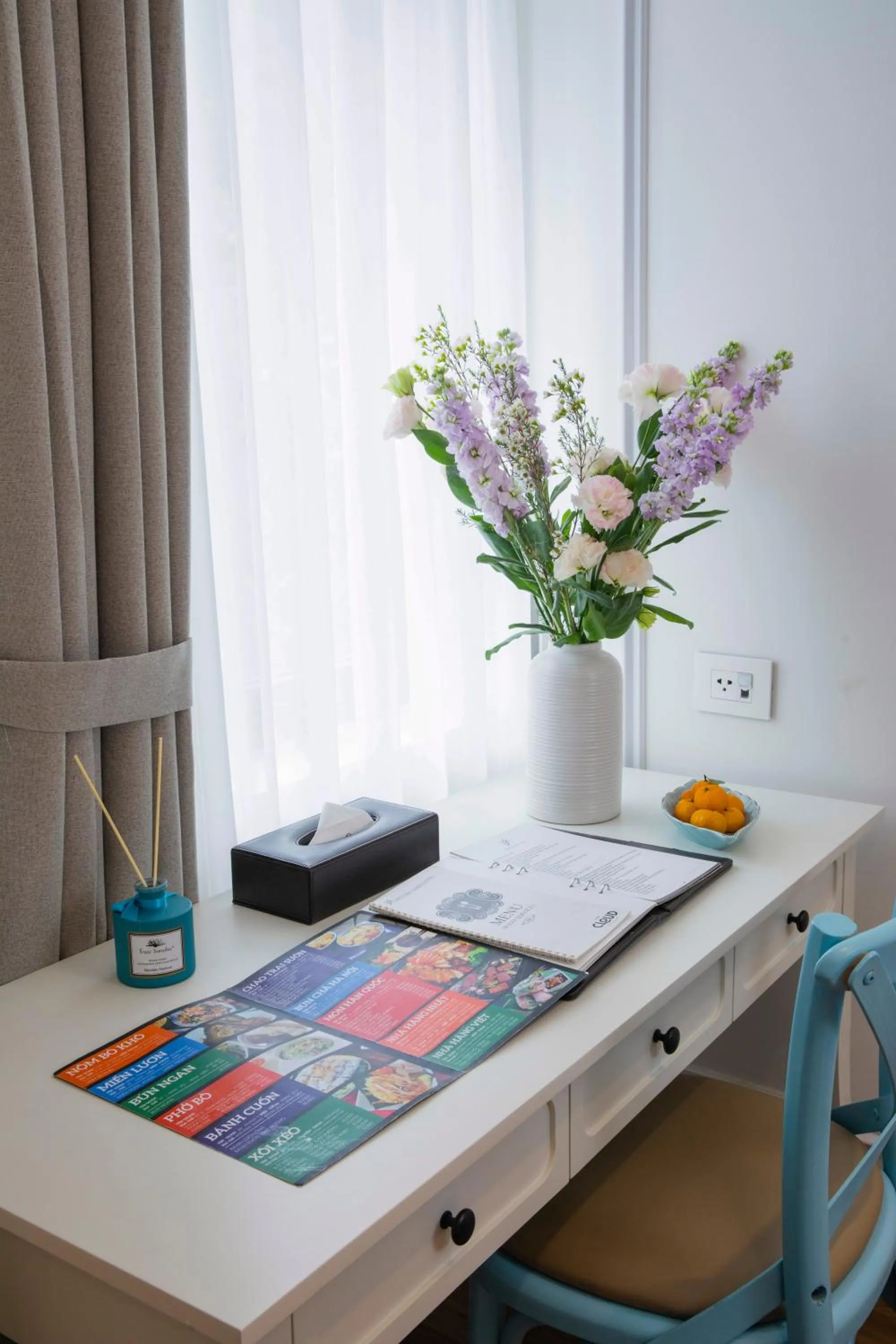 hair dresser in Western Hanoi Hotel