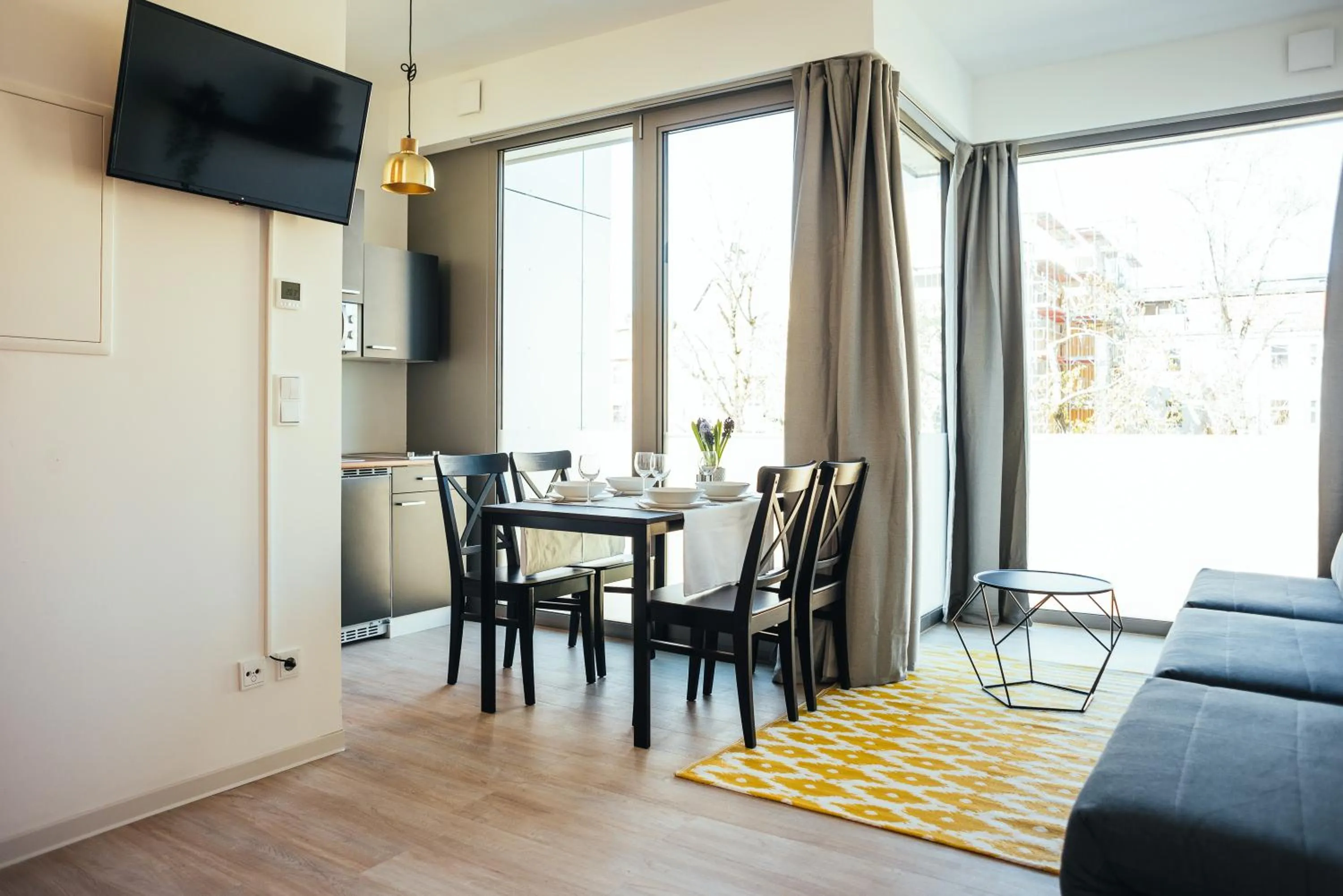 TV and multimedia in The Rix Studios & Suites