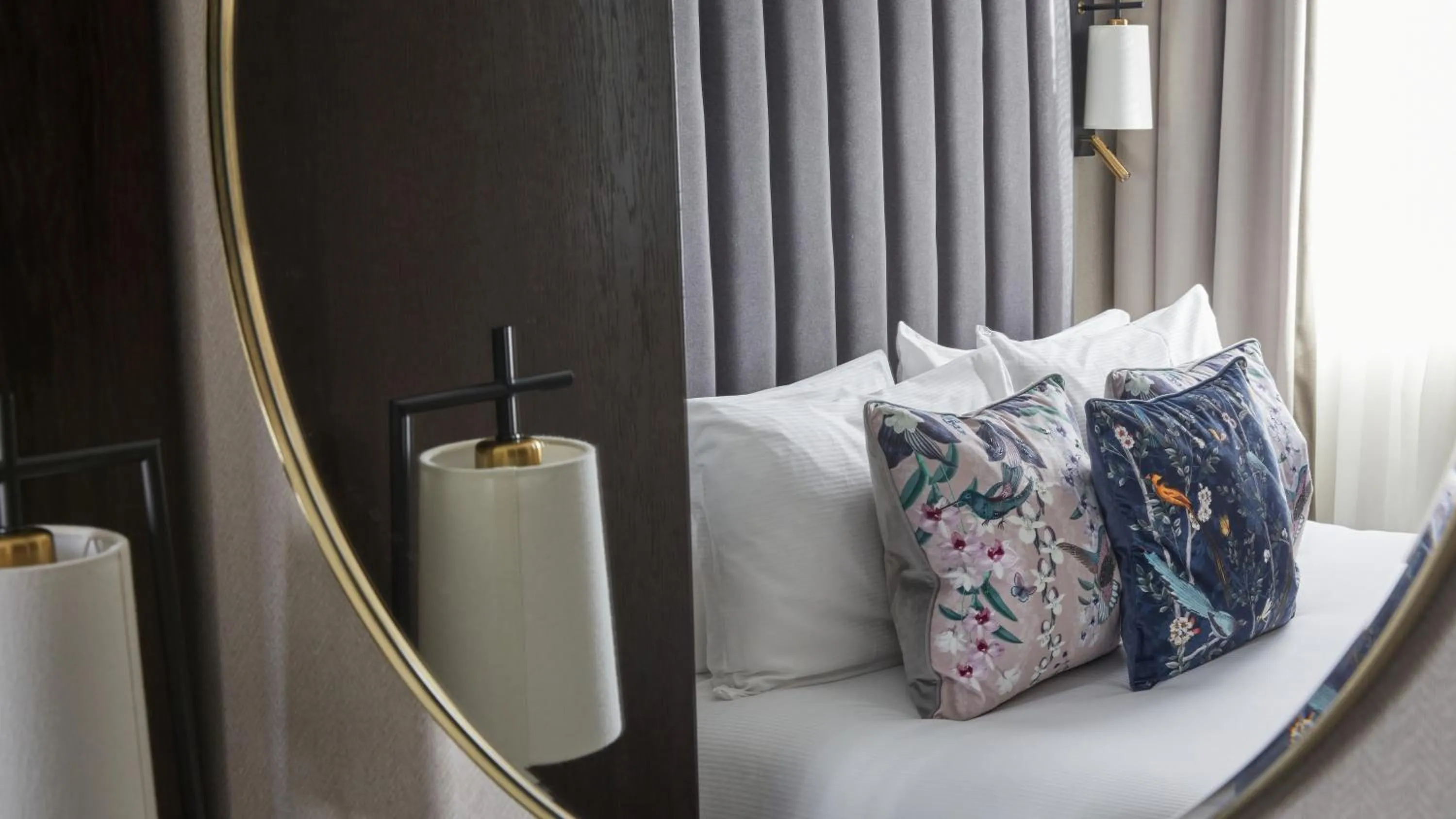 Bedroom, Bed in The Selwyn, Richmond