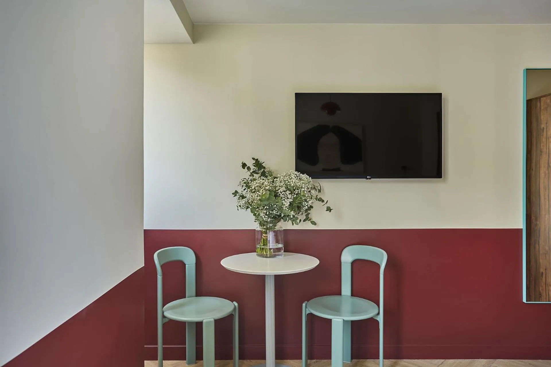 Seating area in Numa Paris Champs-Élysées