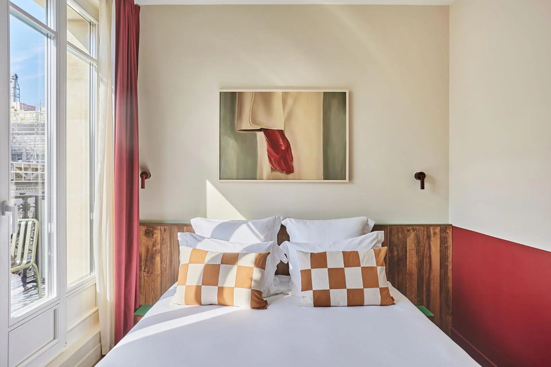 Bedroom, Bed in Numa Paris Champs-Élysées