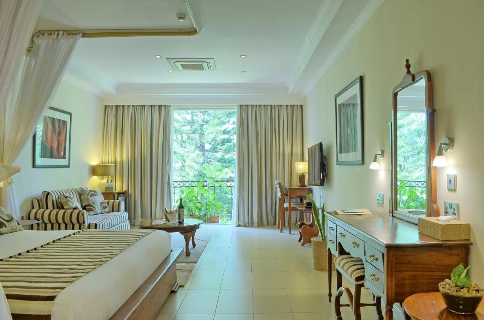 Bed in Sovereign Hotel