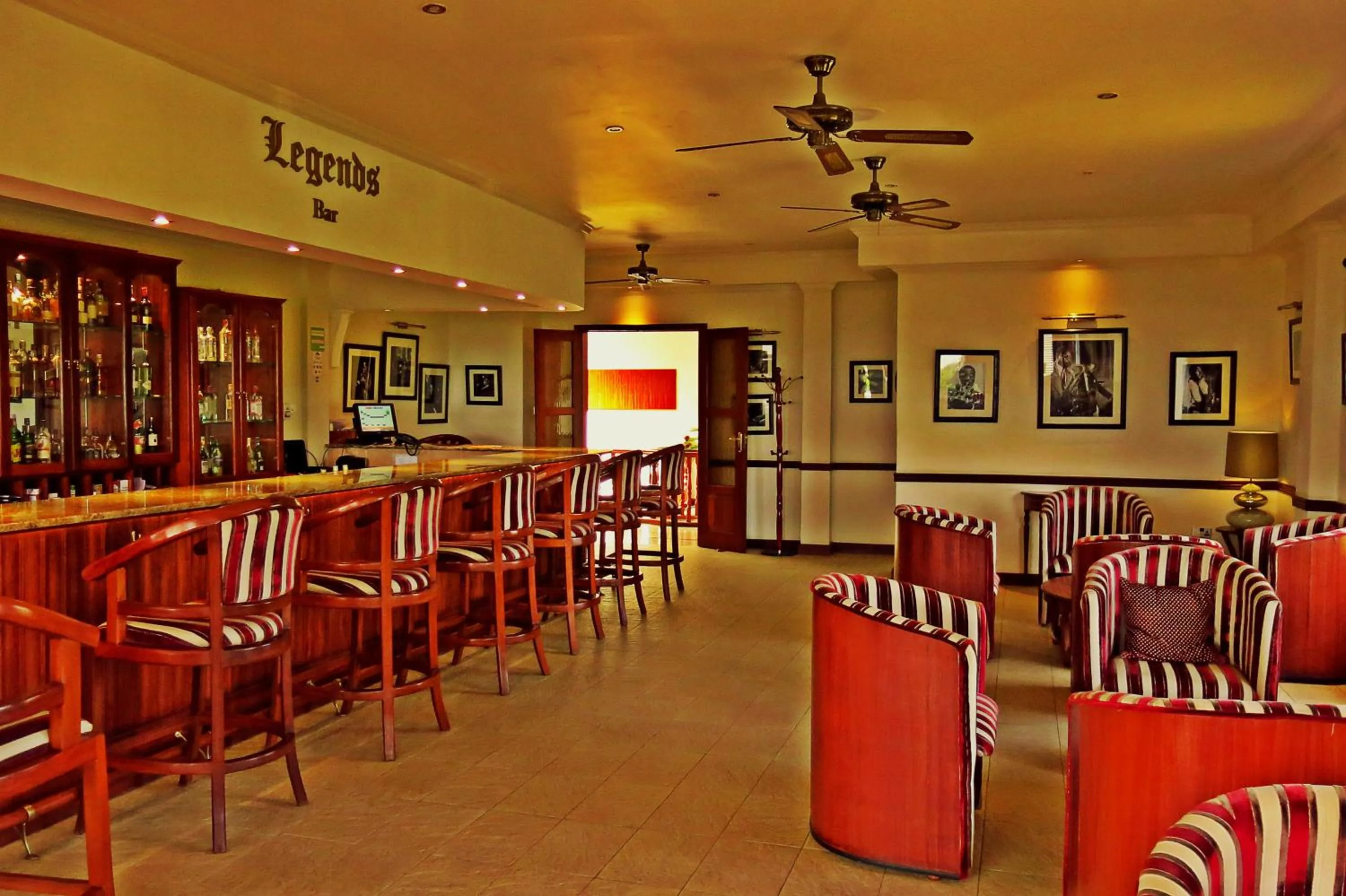 Lounge or bar in Sovereign Hotel