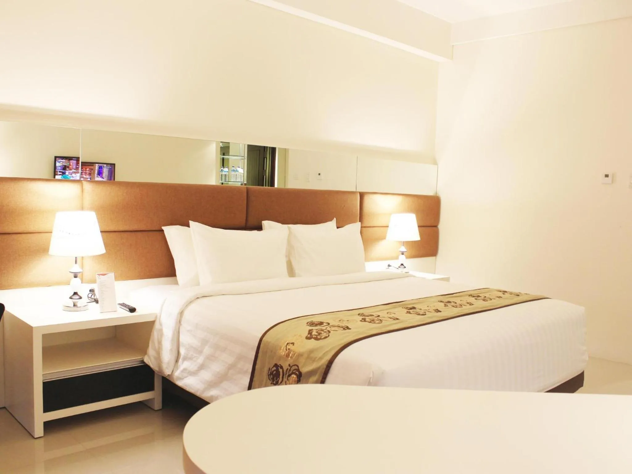 Bedroom, Bed in Golden Palace Hotel Lombok