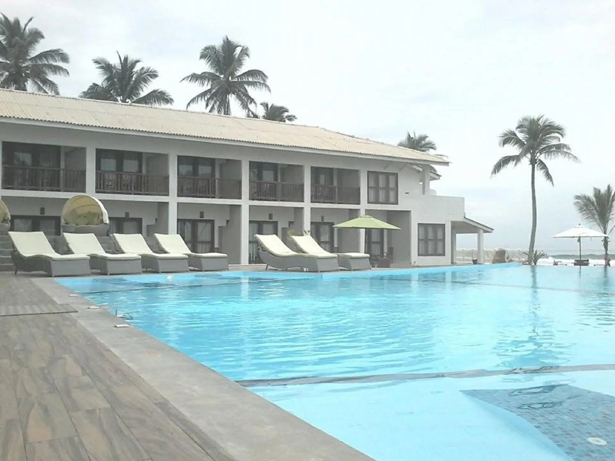Swimming pool in Avenra Beach Hikkaduwa