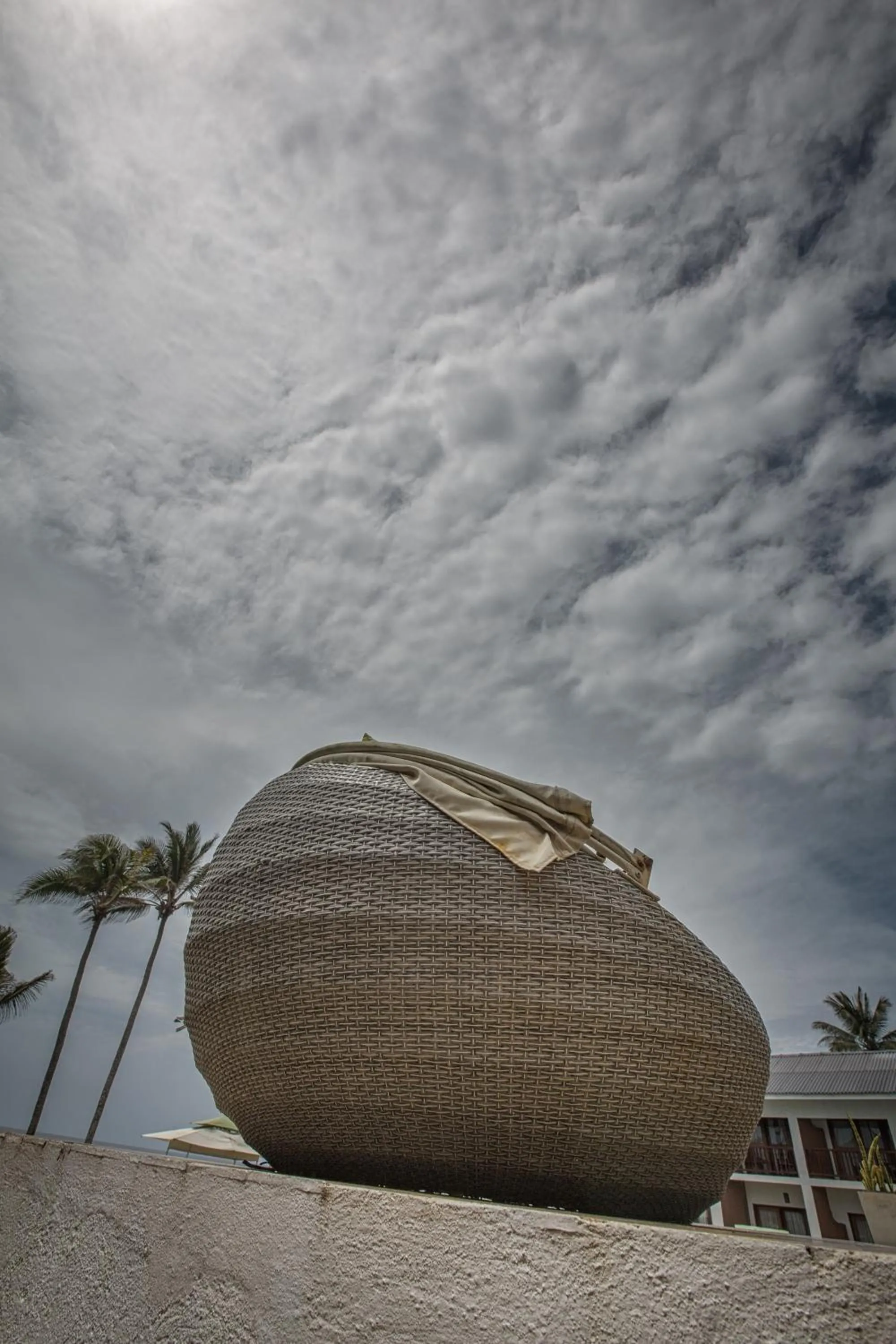 Avenra Beach Hikkaduwa