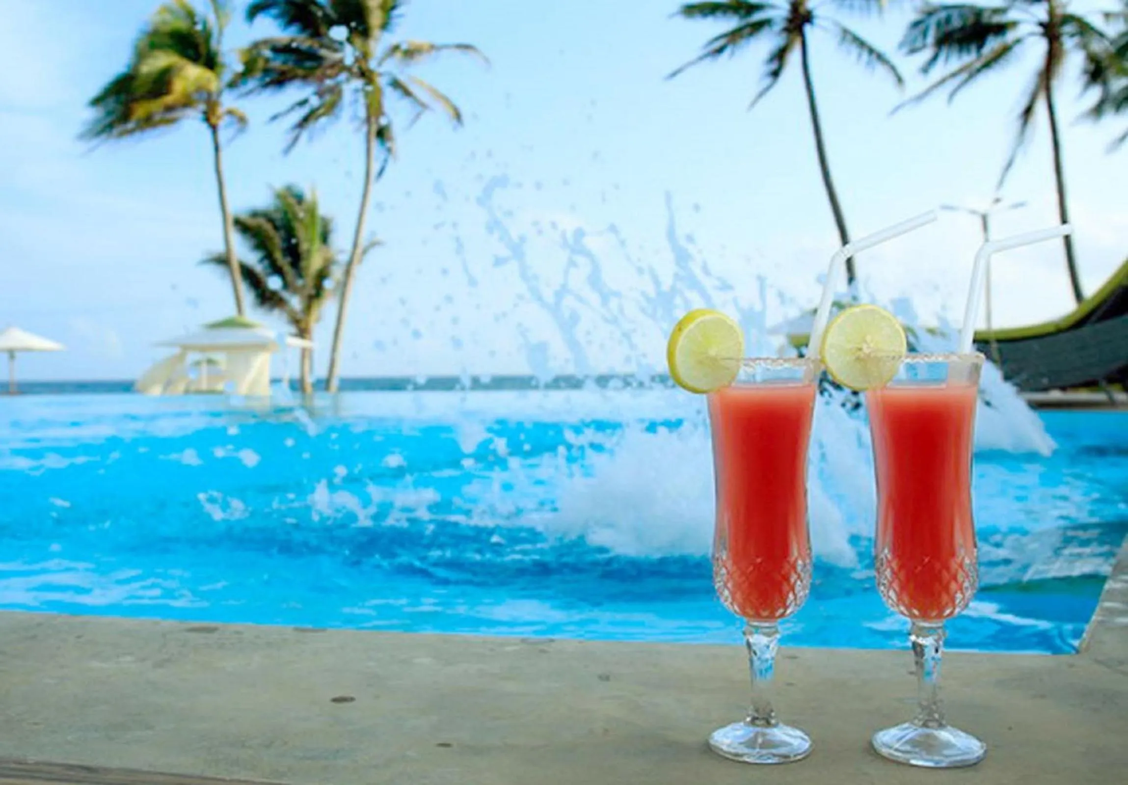 Swimming pool in Avenra Beach Hikkaduwa