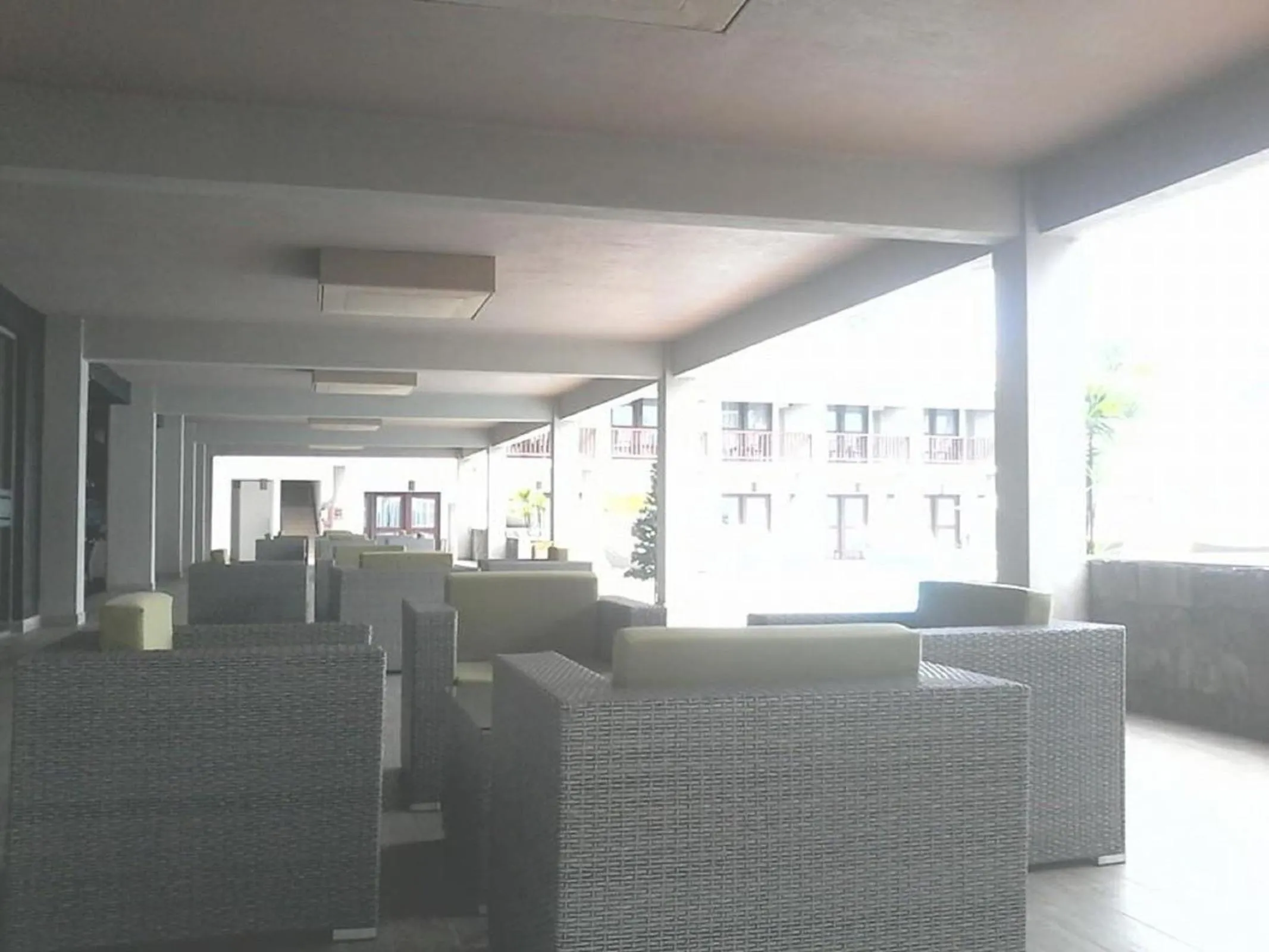 Lounge or bar in Avenra Beach Hikkaduwa