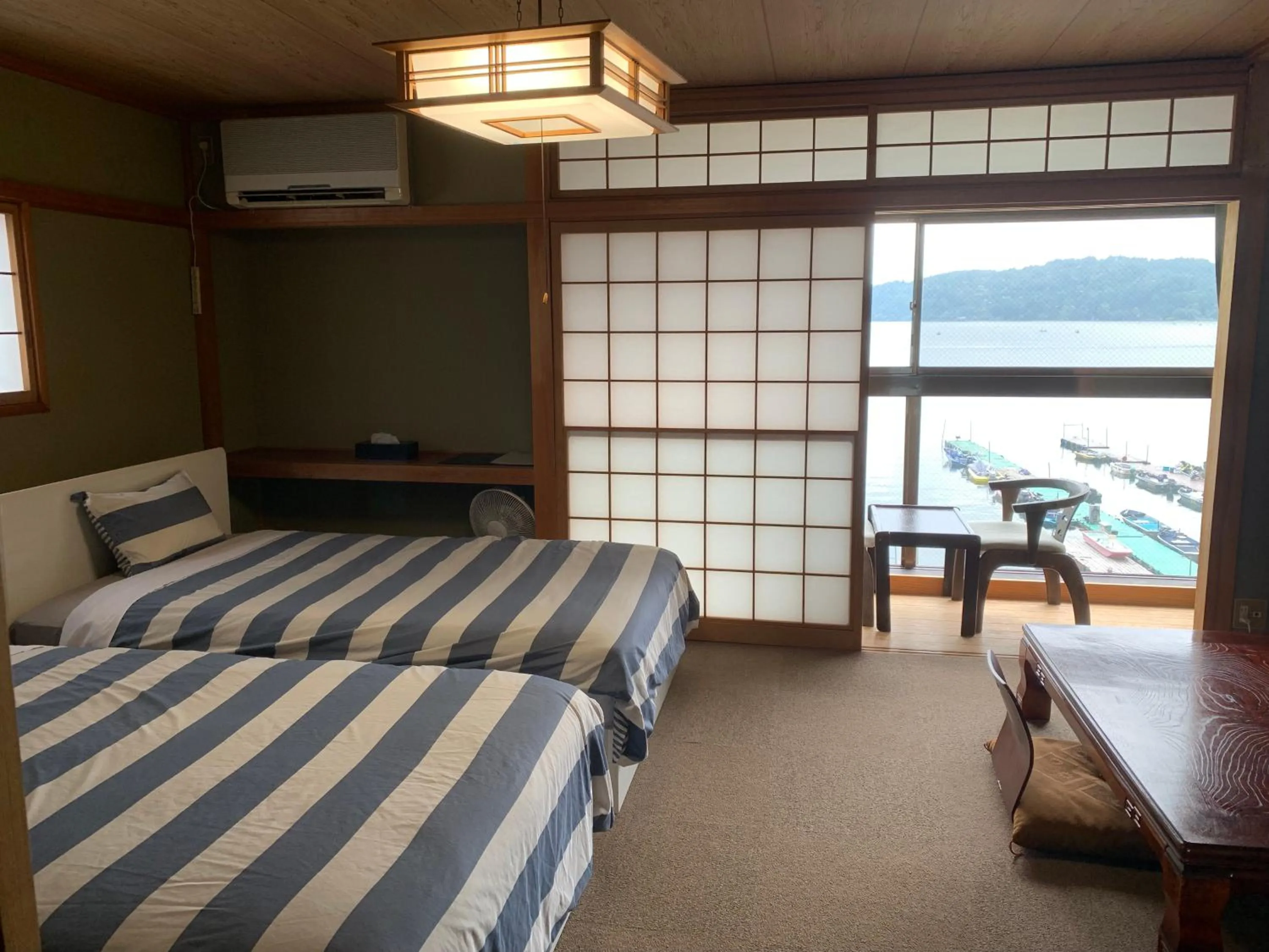Property building, Bed in Nojiri Lake Resort