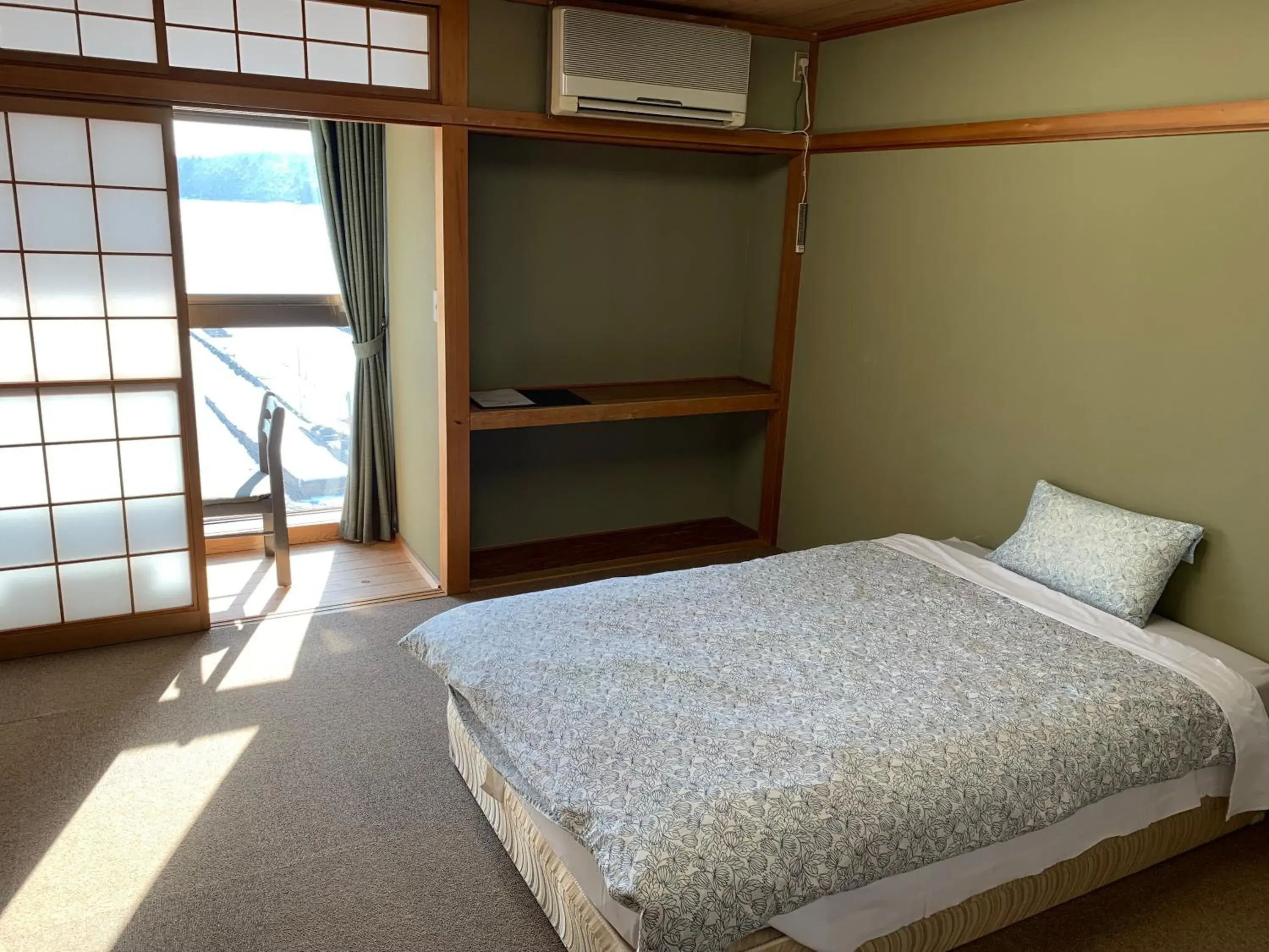 Double Room with Lake View - single occupancy in Nojiri Lake Resort Double Room with Lake View - single occupancy in Nojiri Lake Resort