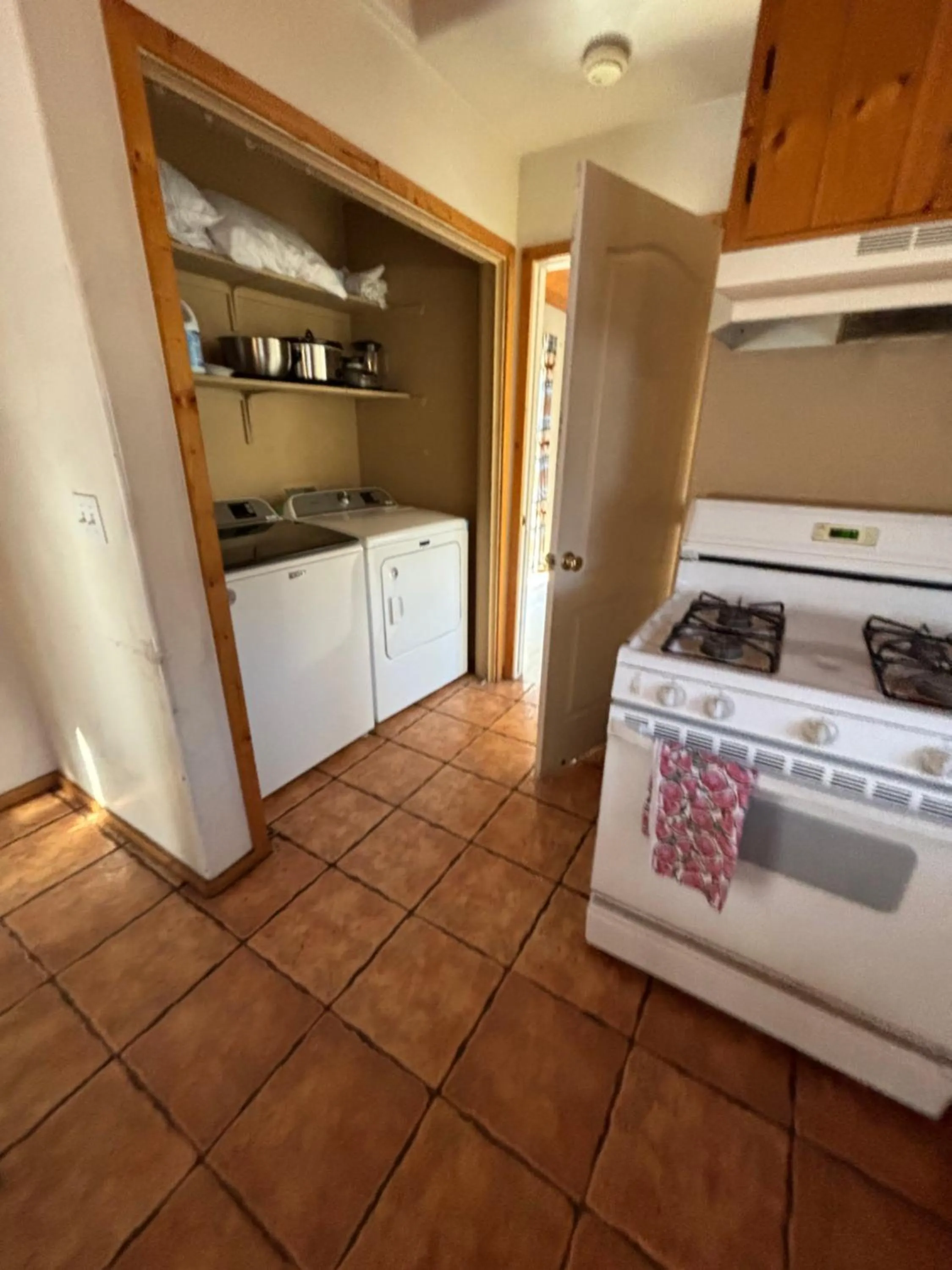 Sequoia River Front Cabins