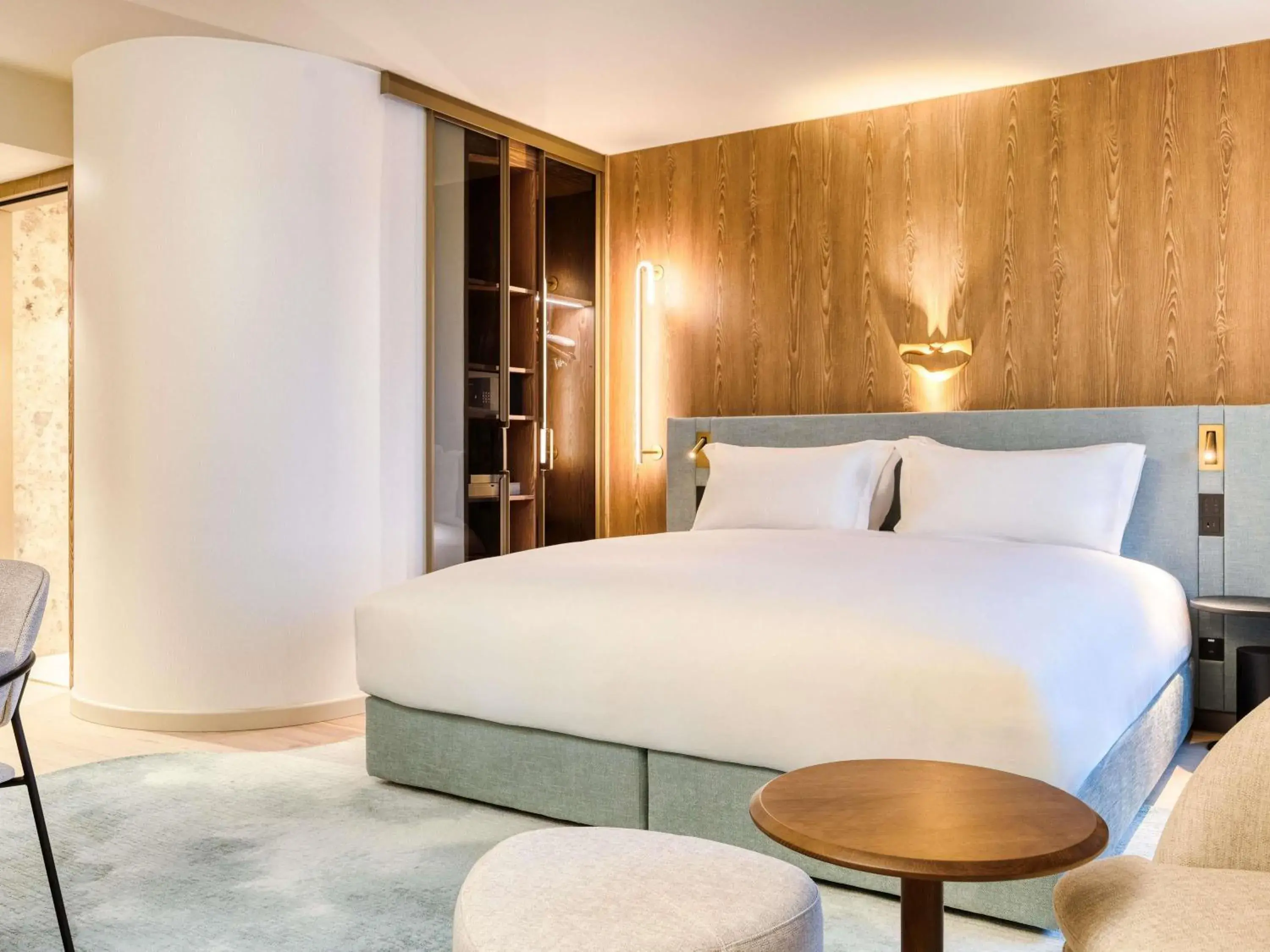 Executive Junior King Suite in Mövenpick hotel Brussels airport Executive Junior King Suite in Mövenpick hotel Brussels airport