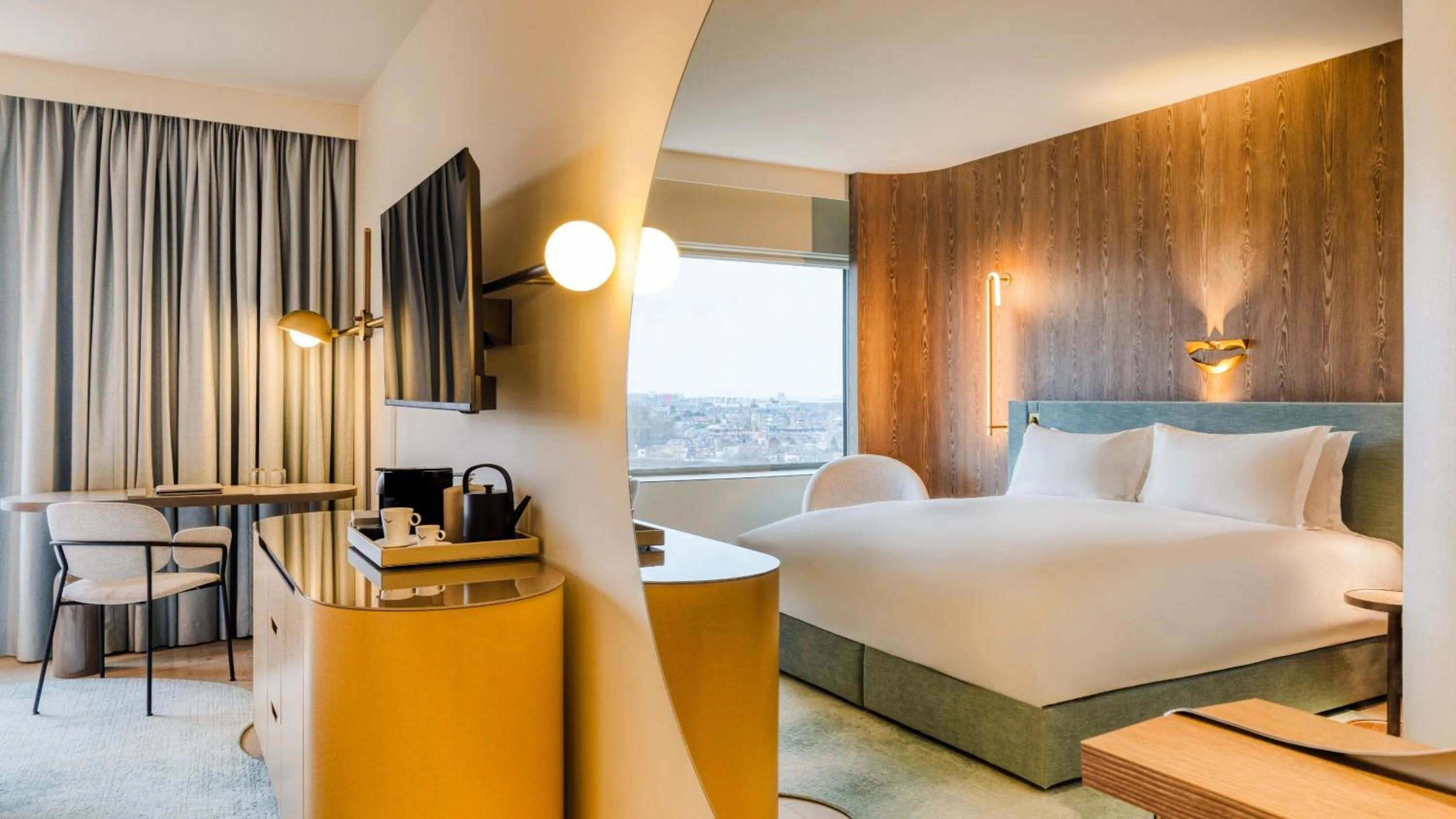 Bed in Mövenpick Hotel Brussels Airport