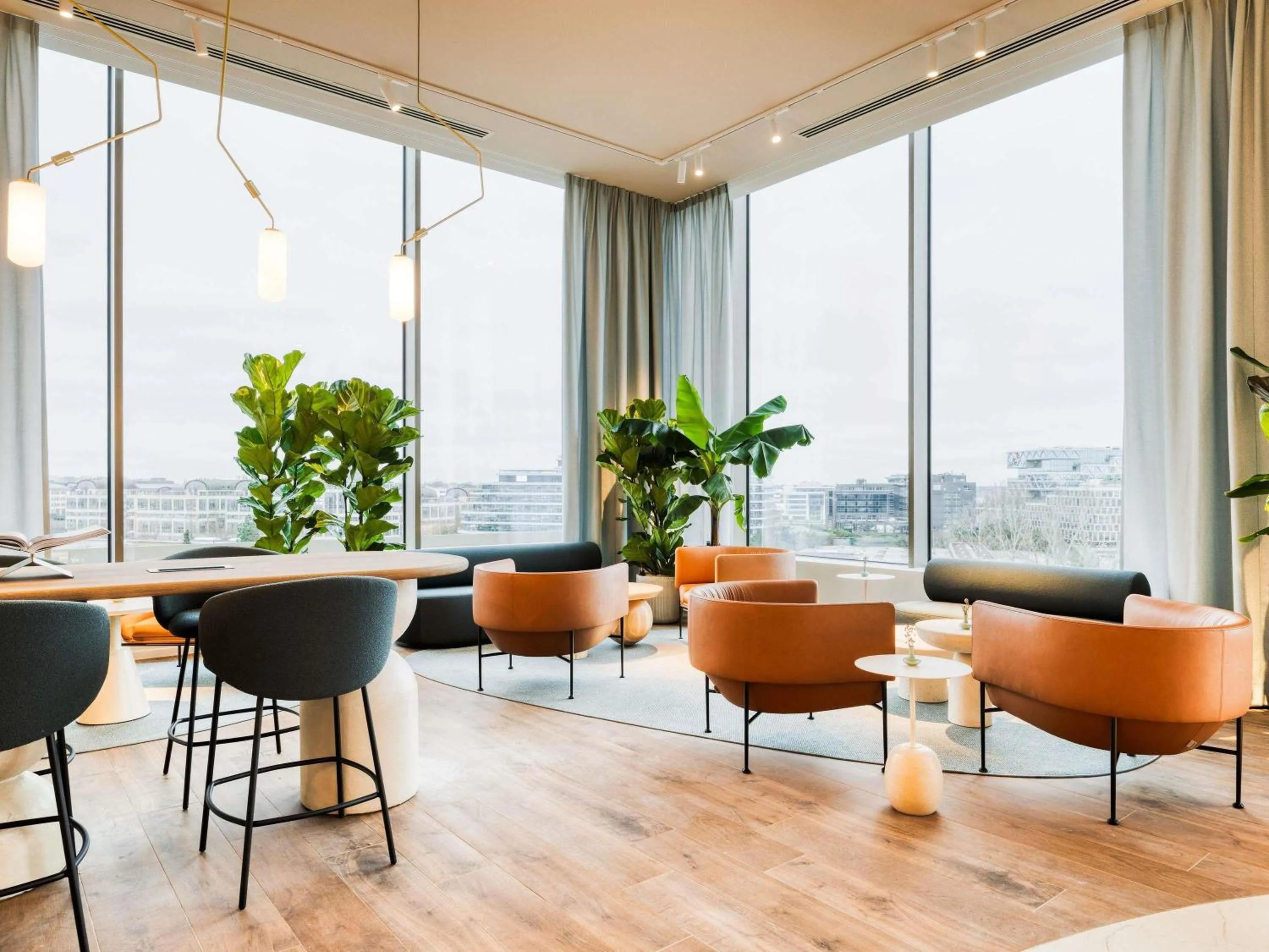 Lounge or bar in Mövenpick hotel Brussels airport