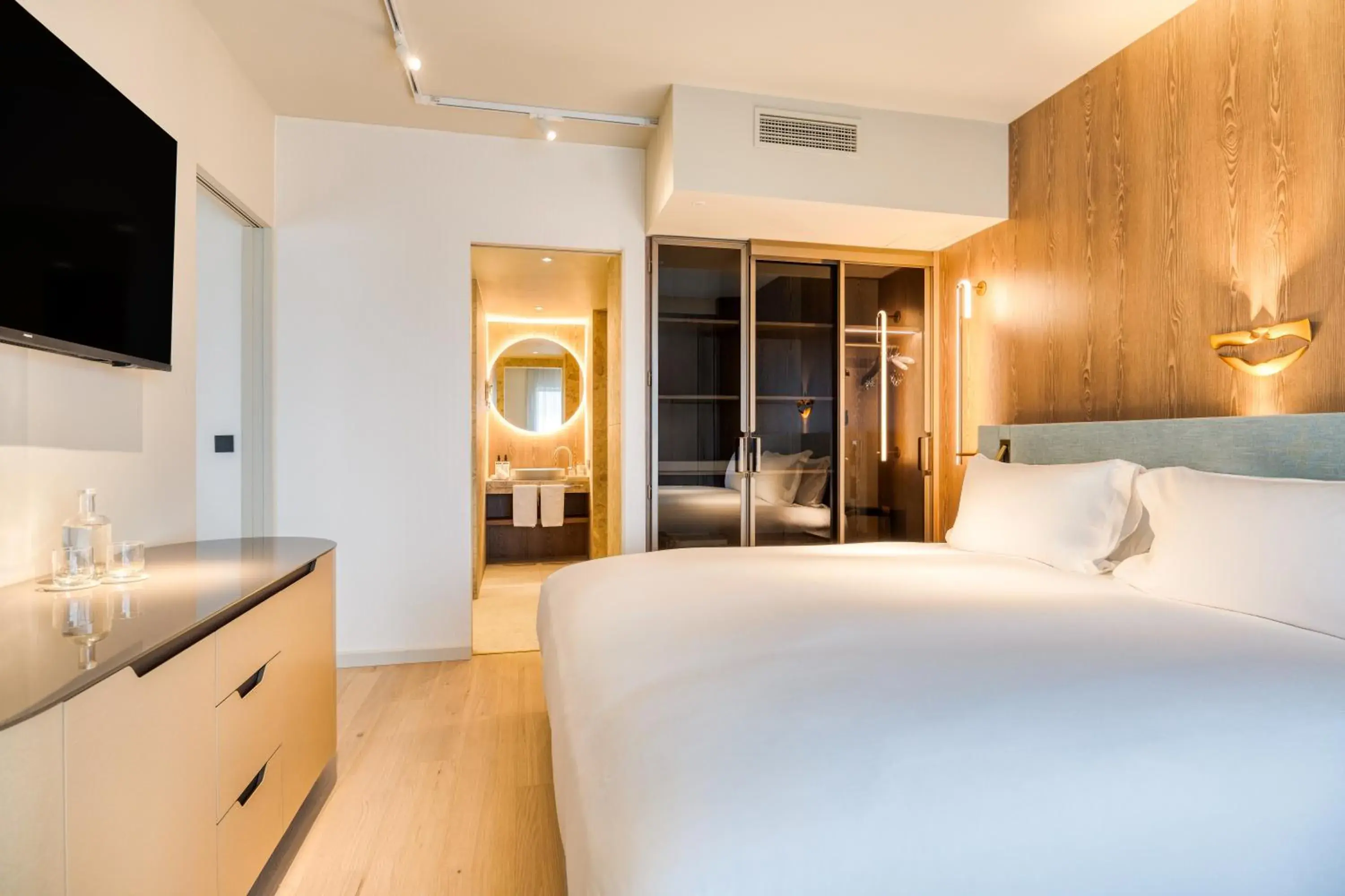 Executive Junior King Suite in Mövenpick hotel Brussels airport Executive Junior King Suite in Mövenpick hotel Brussels airport