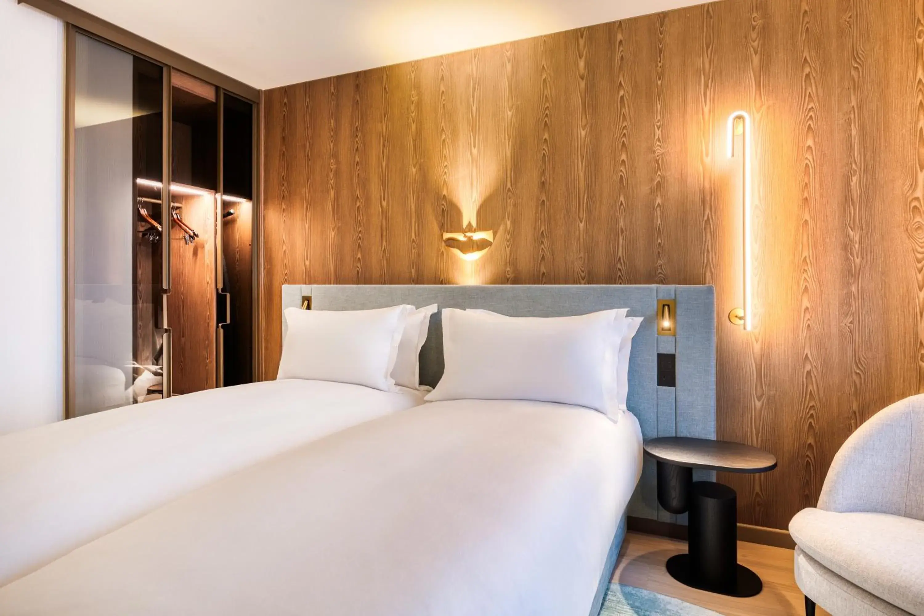 Standard Twin Room in Mövenpick hotel Brussels airport Standard Twin Room in Mövenpick hotel Brussels airport