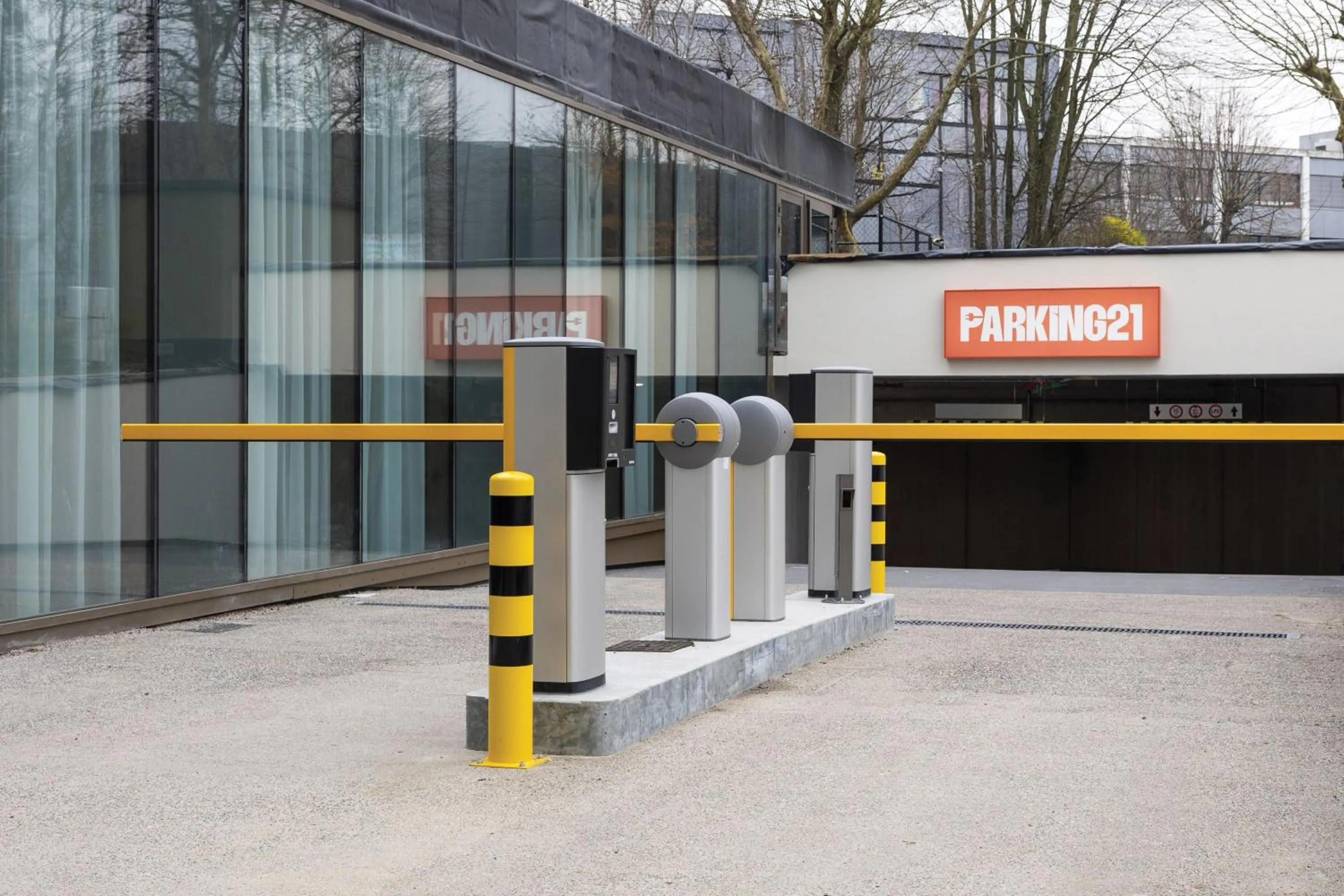Parking in Mövenpick hotel Brussels airport