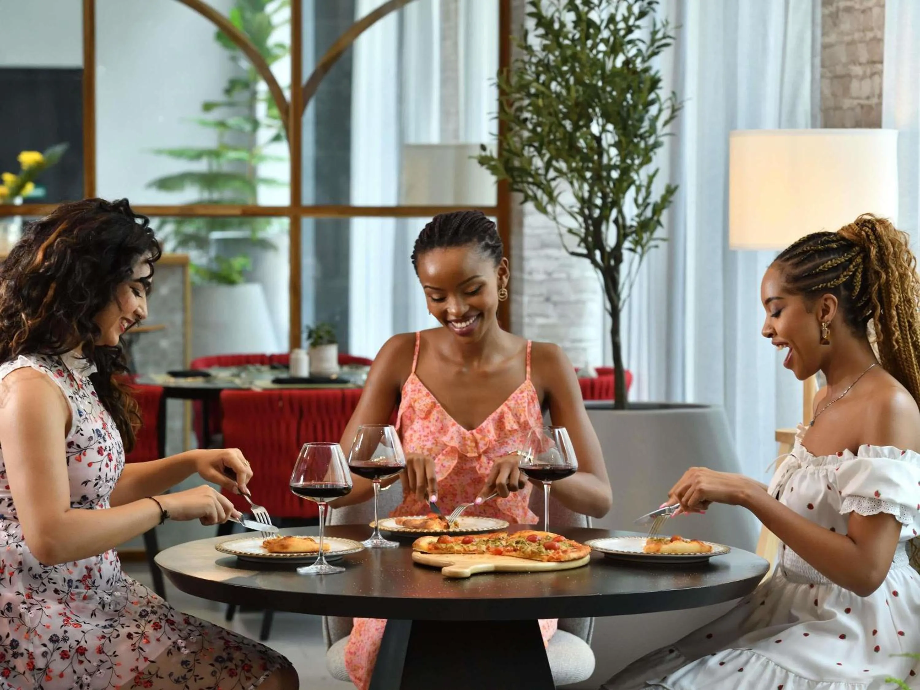 Restaurant/places to eat in Novotel Nairobi Westlands