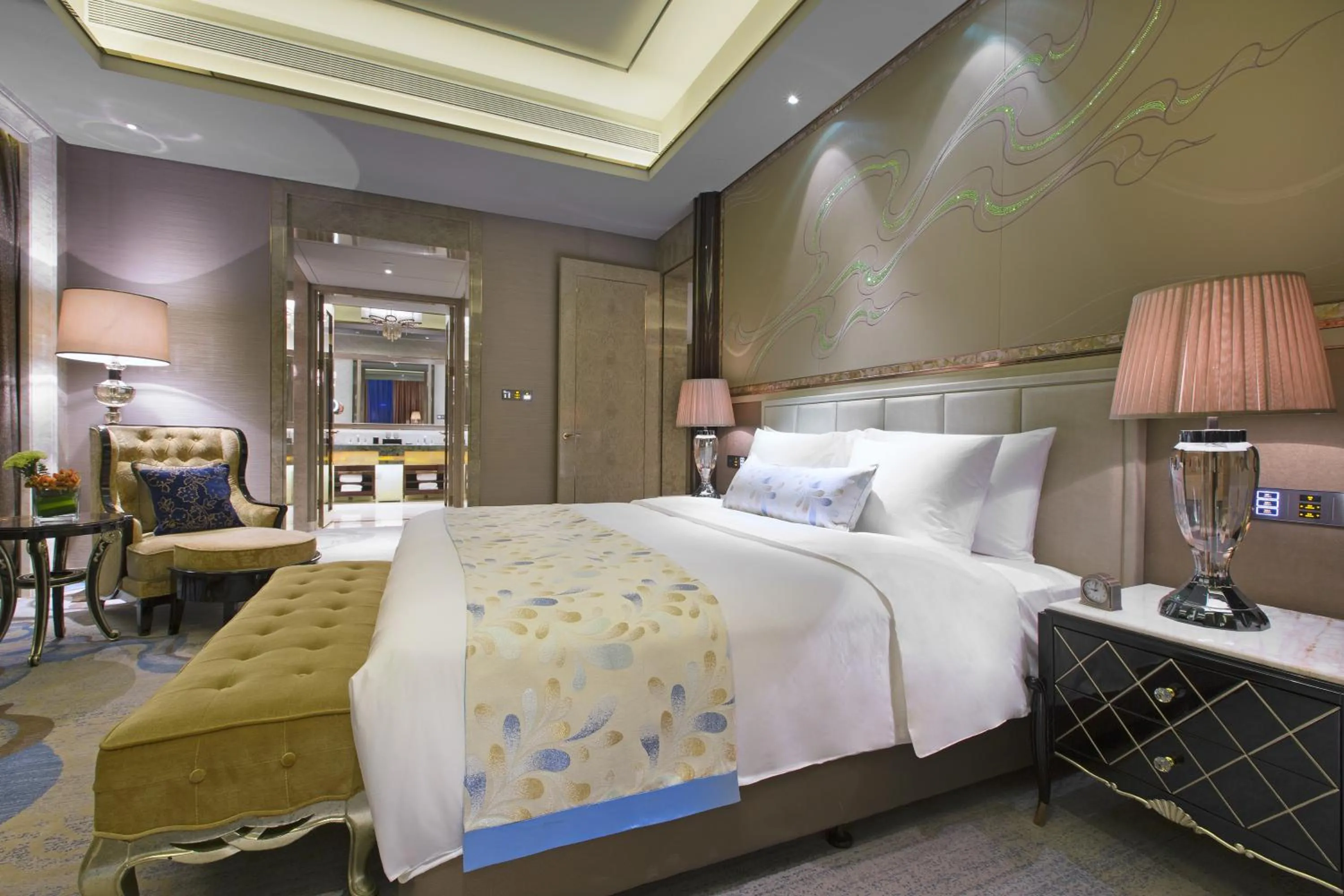 Bed in Wanda Vista Lanzhou