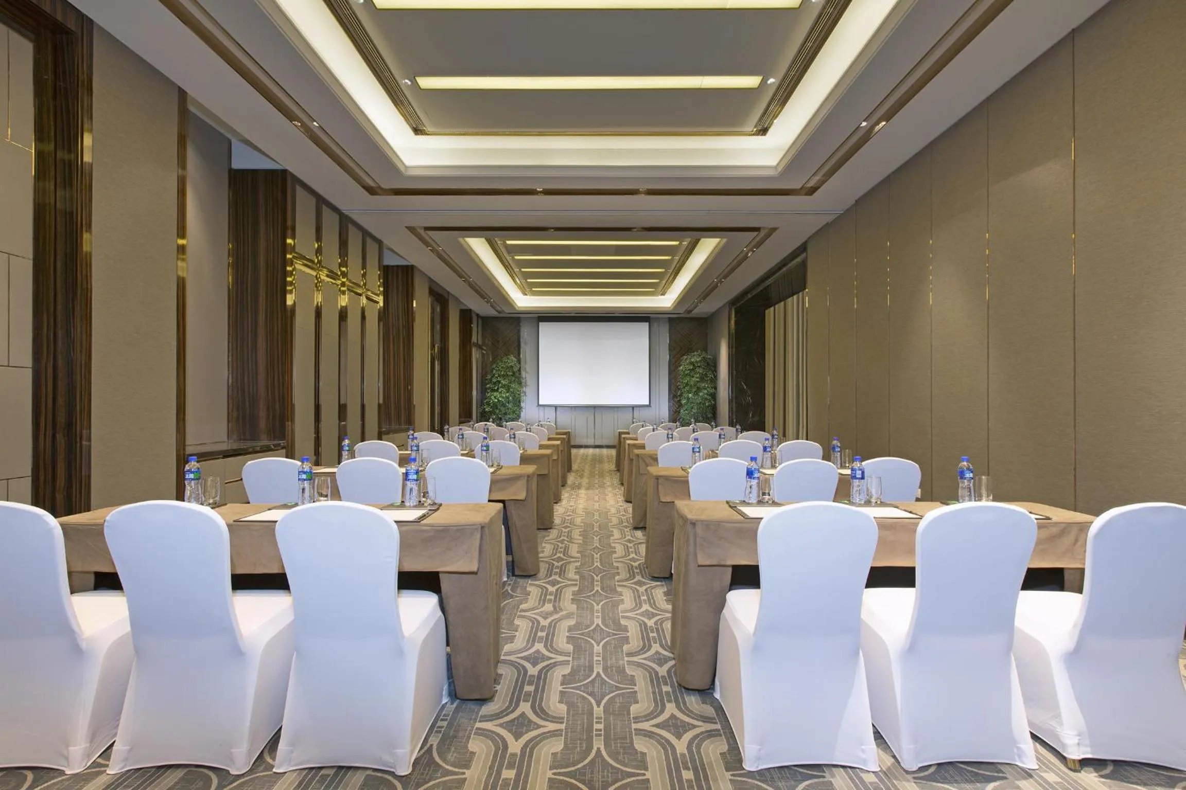 Business facilities in Wanda Vista Lanzhou