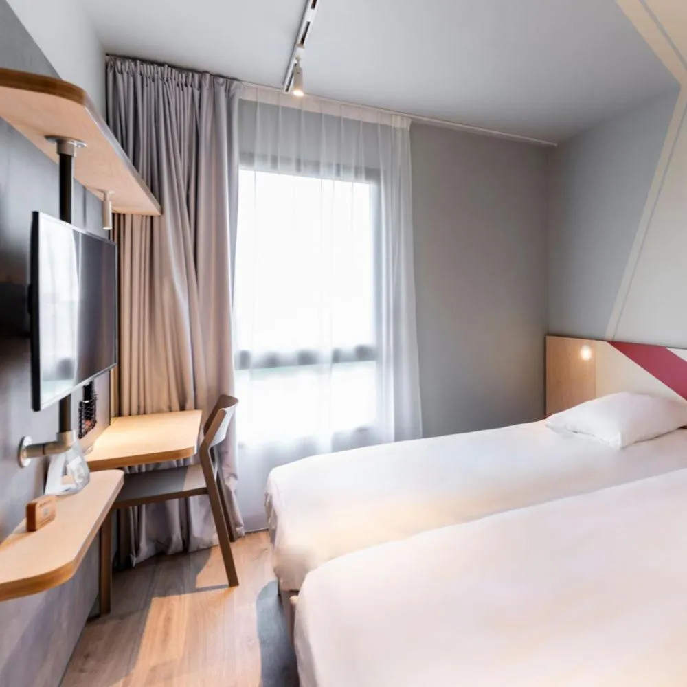 Bed in ibis budget Morlaix