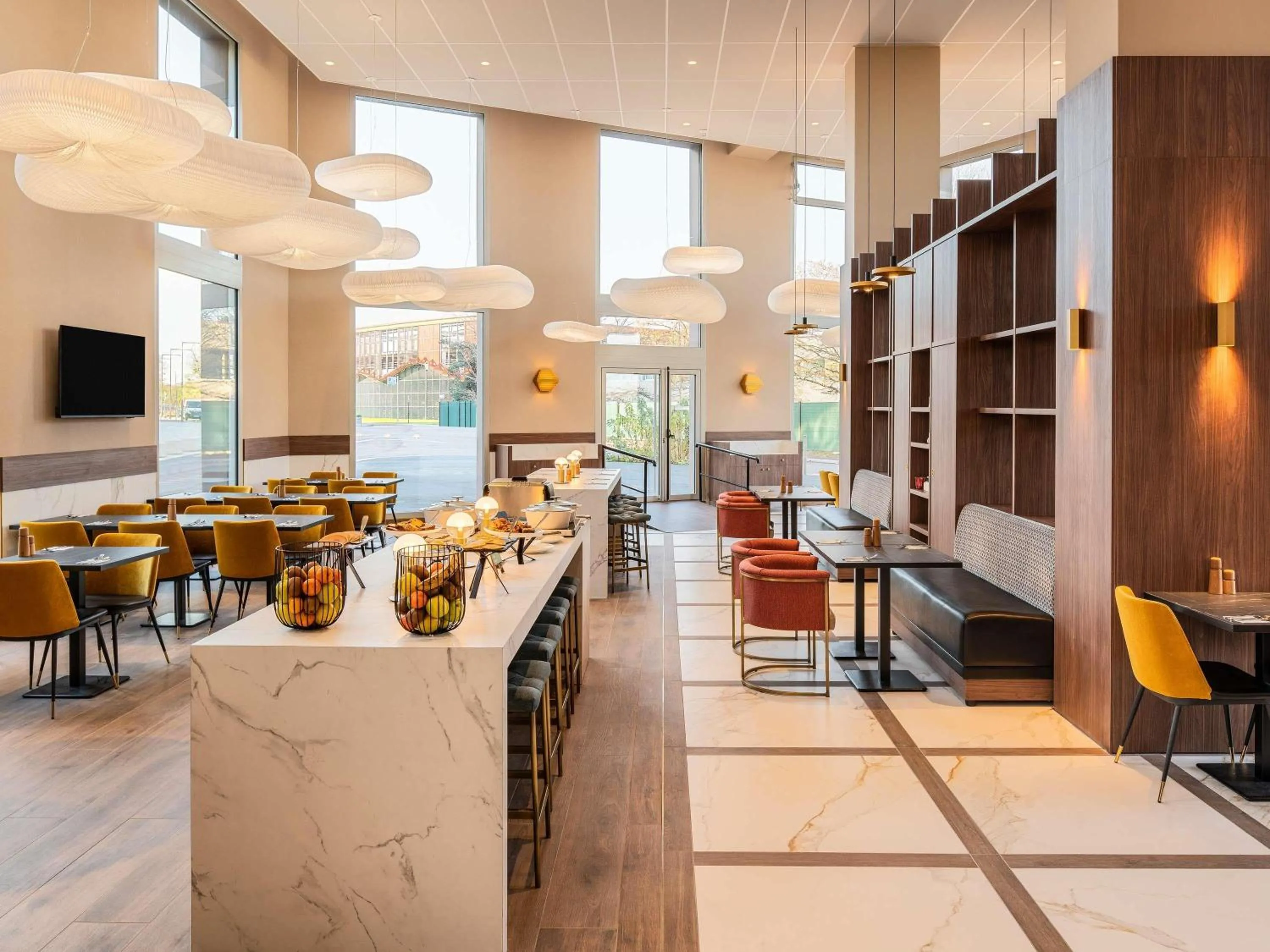 Breakfast in Mercure Achères St Germain en Laye