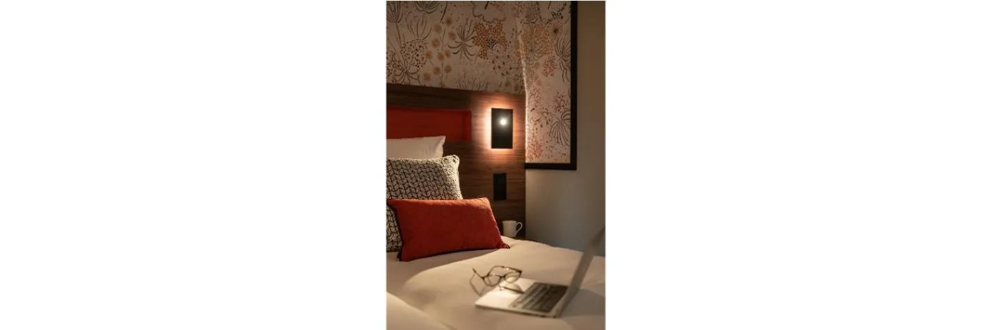 Bed in Mercure Achères St Germain en Laye