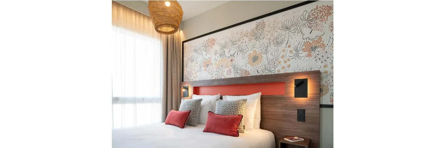 Bed in Mercure Achères St Germain en Laye