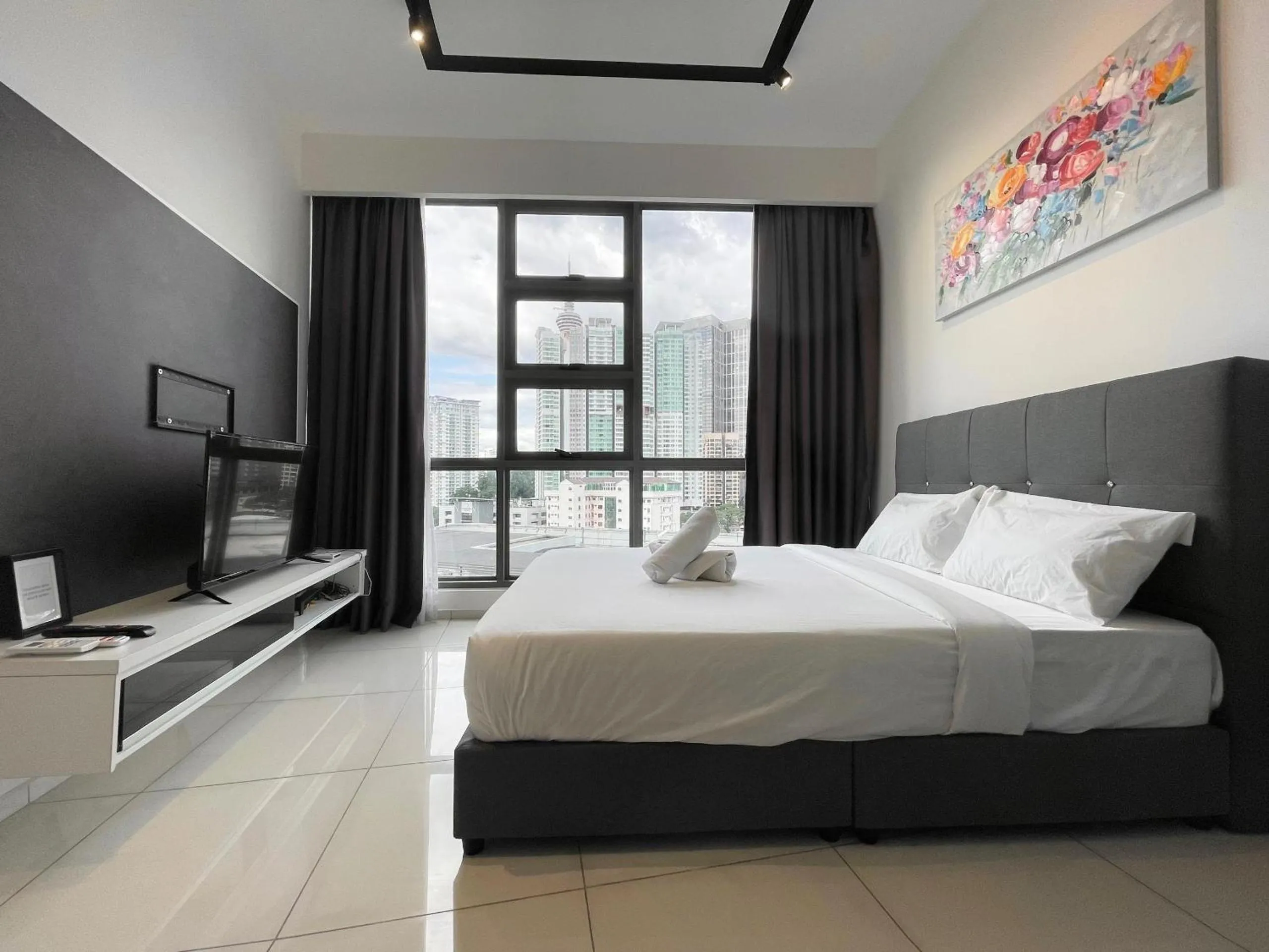 Bed in The Robertson-Bukit Bintang by PILLOWTALKS