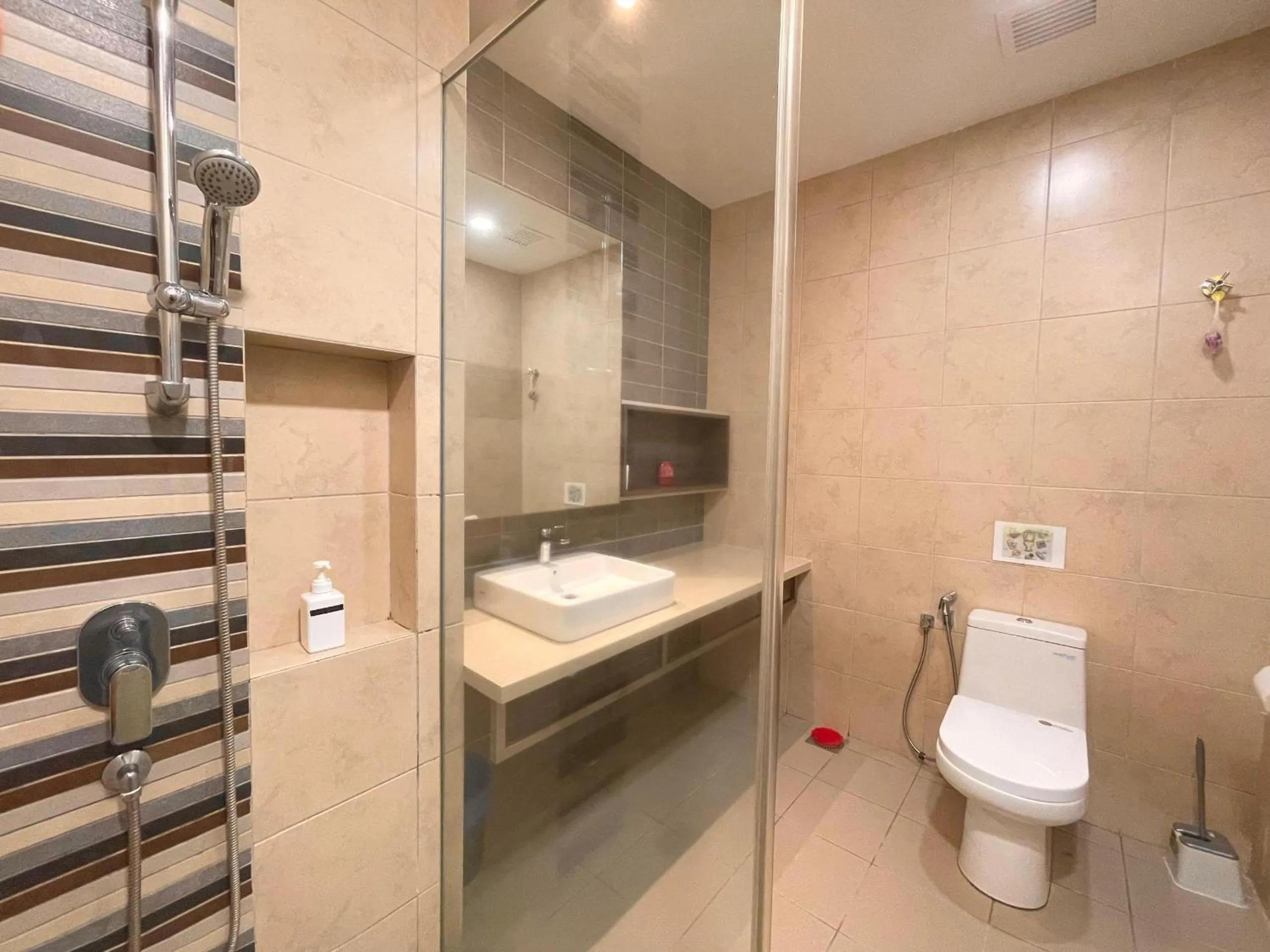 The Robertson-Bukit Bintang by PILLOWTALKS