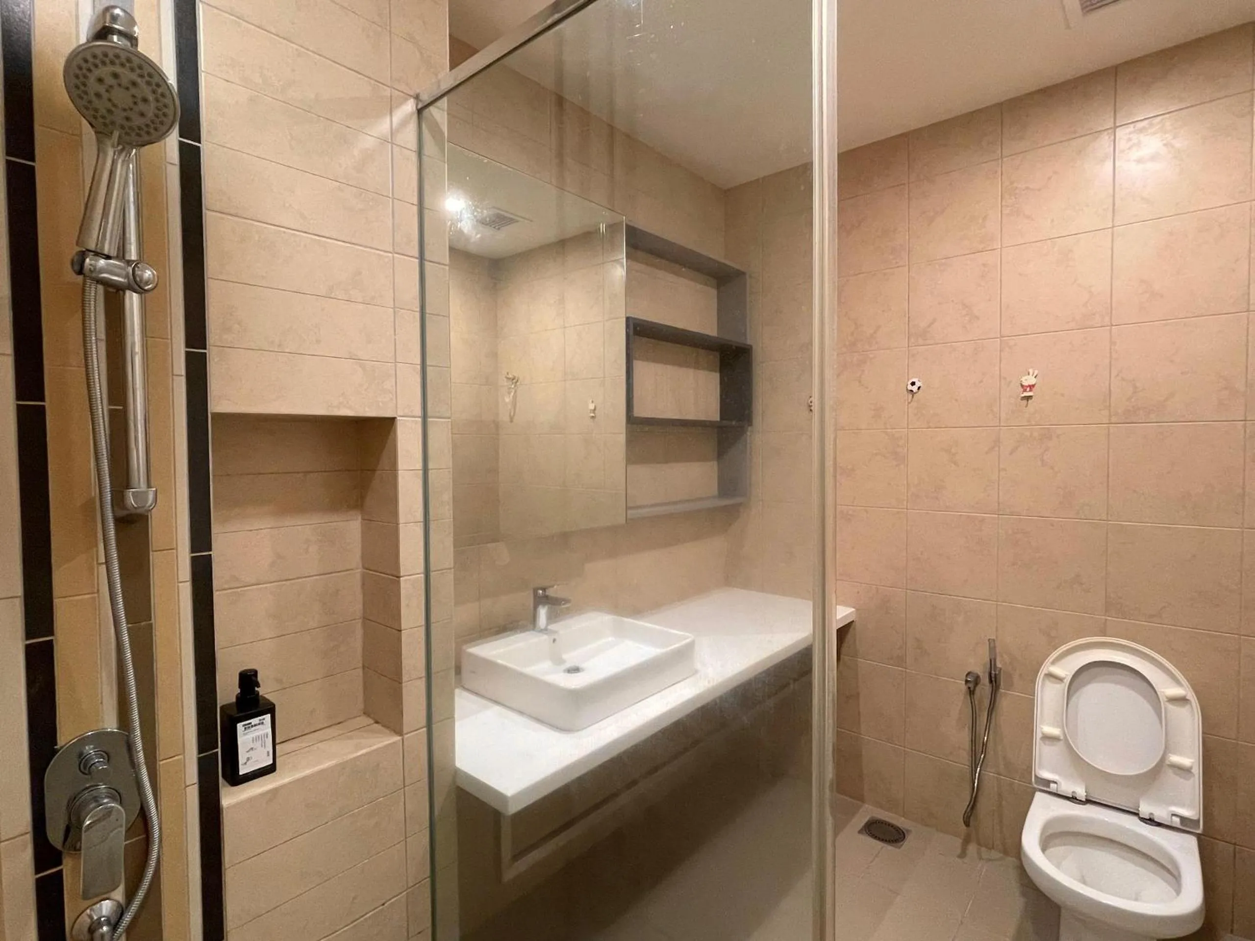 The Robertson-Bukit Bintang by PILLOWTALKS