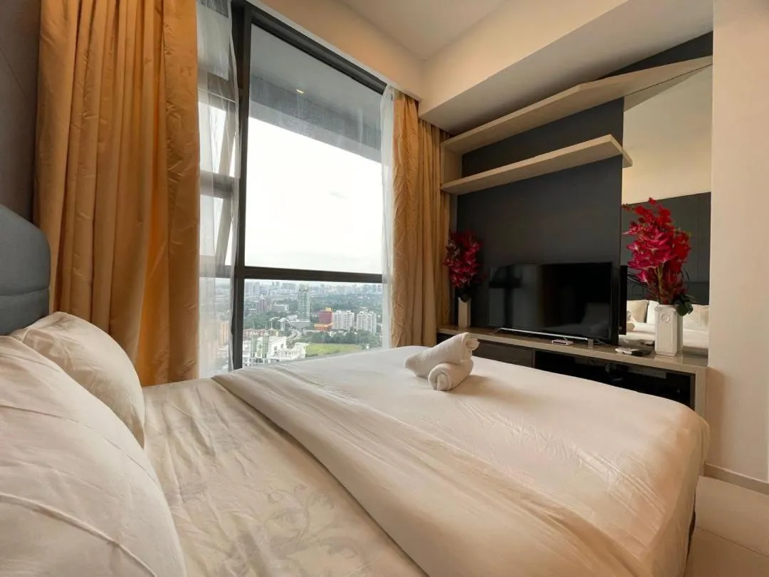 Bed in The Robertson-Bukit Bintang by PILLOWTALKS