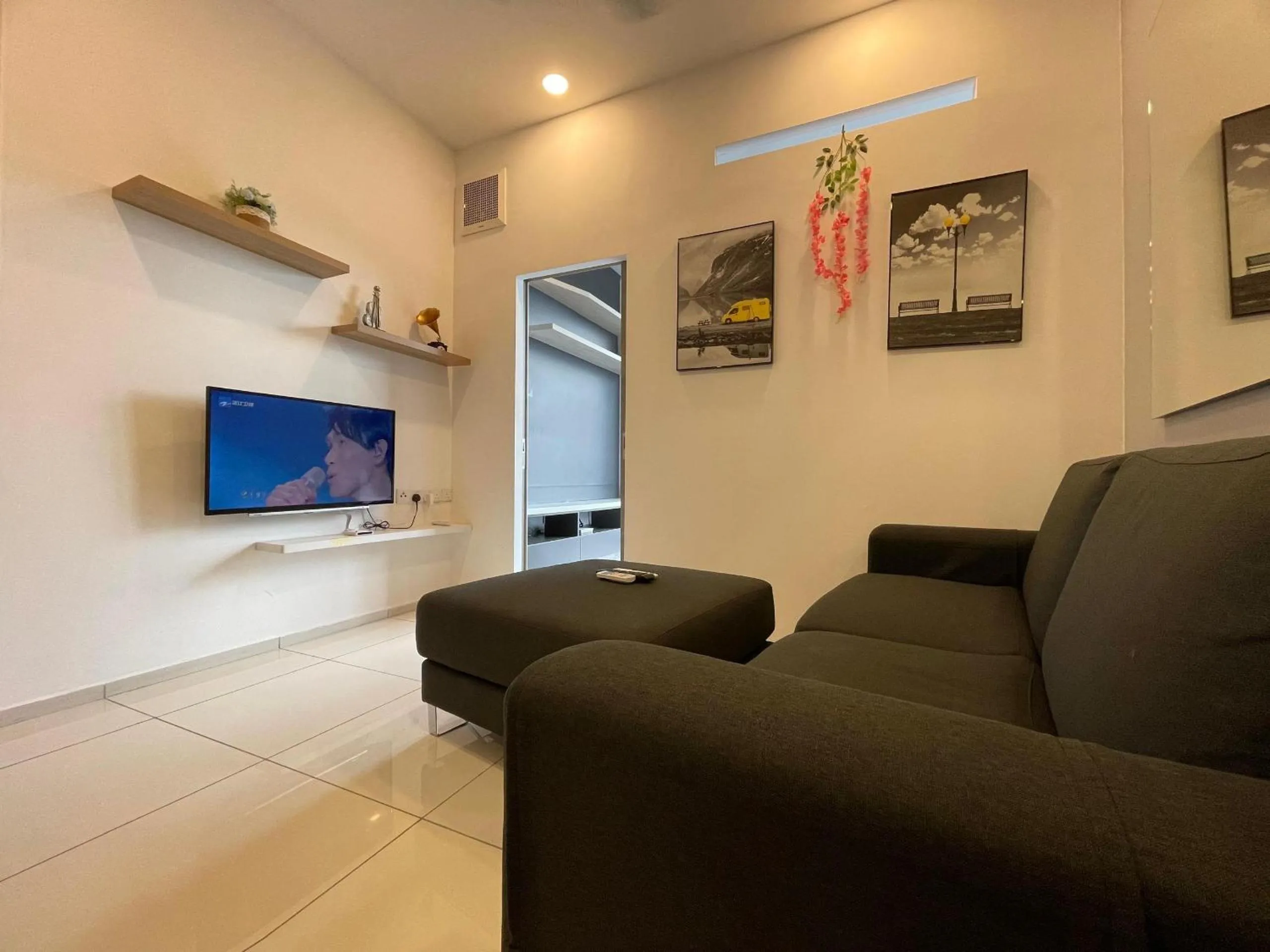 The Robertson-Bukit Bintang by PILLOWTALKS