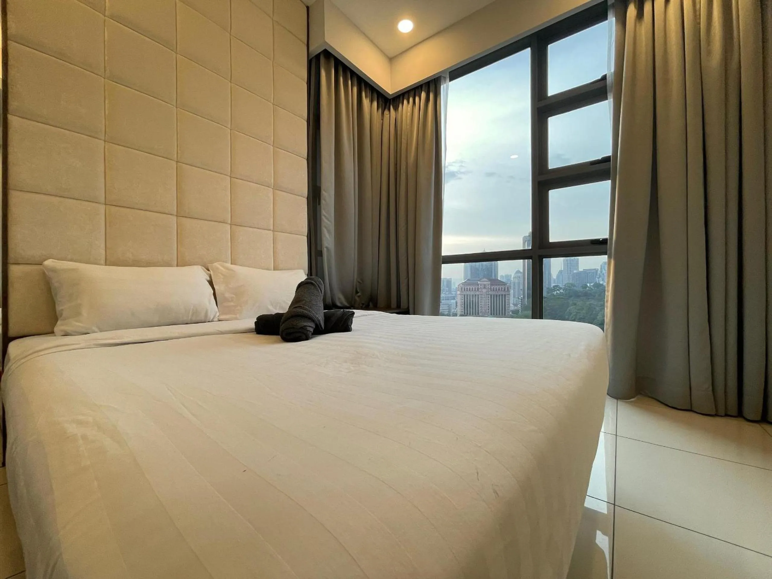 Bed in The Robertson-Bukit Bintang by PILLOWTALKS