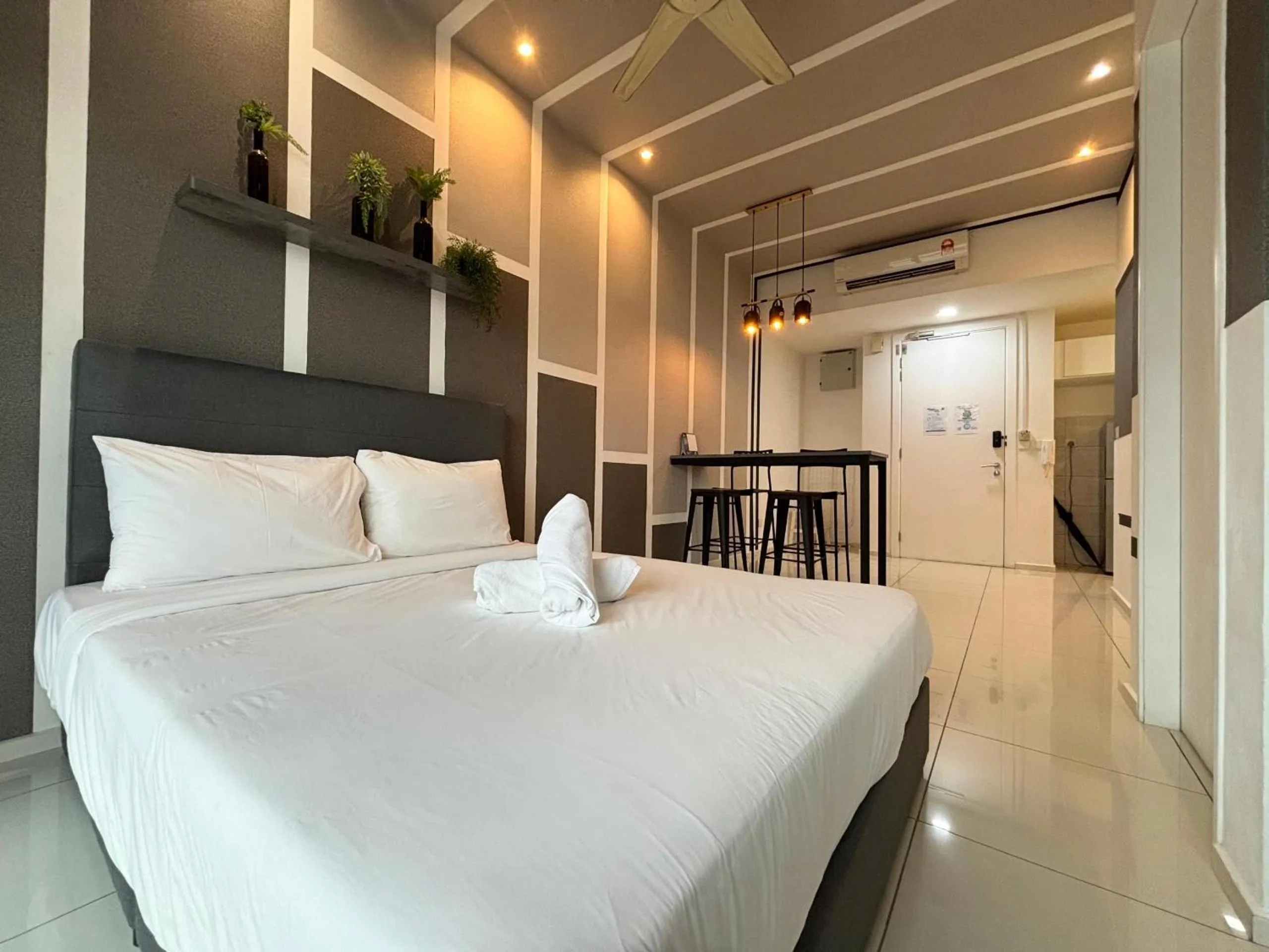 Bed in The Robertson-Bukit Bintang by PILLOWTALKS