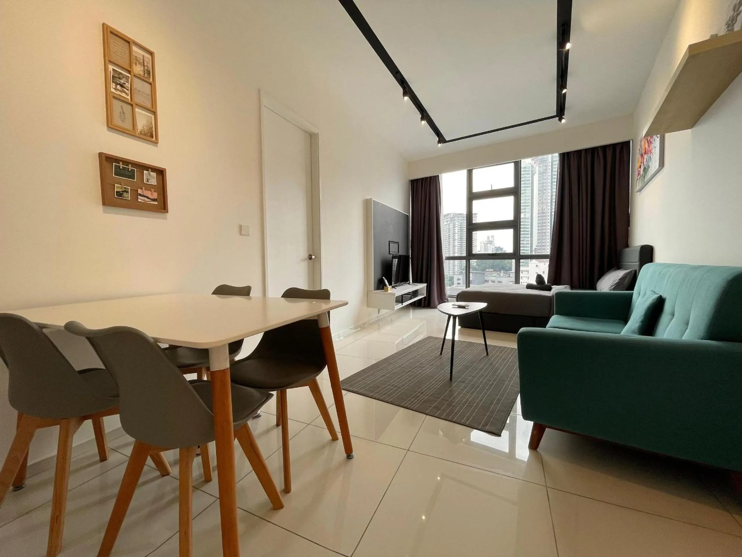 The Robertson-Bukit Bintang by PILLOWTALKS