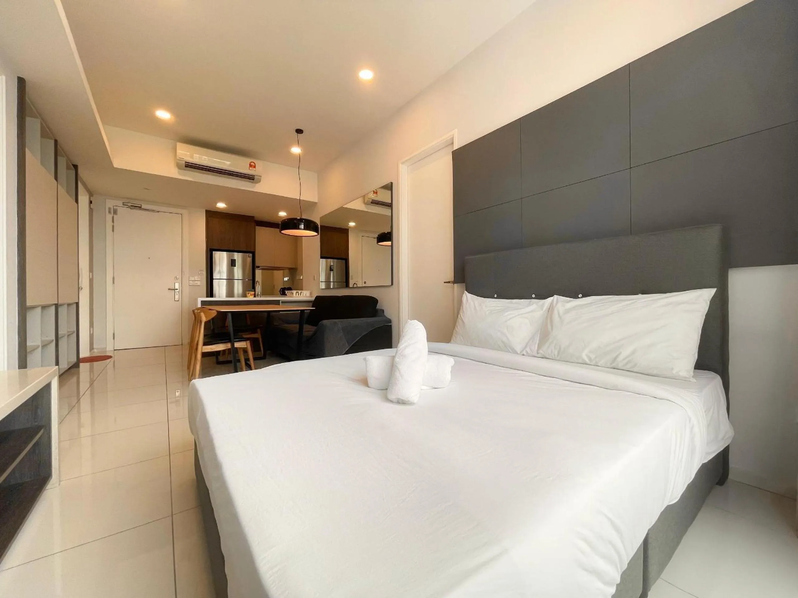 Bed in The Robertson-Bukit Bintang by PILLOWTALKS