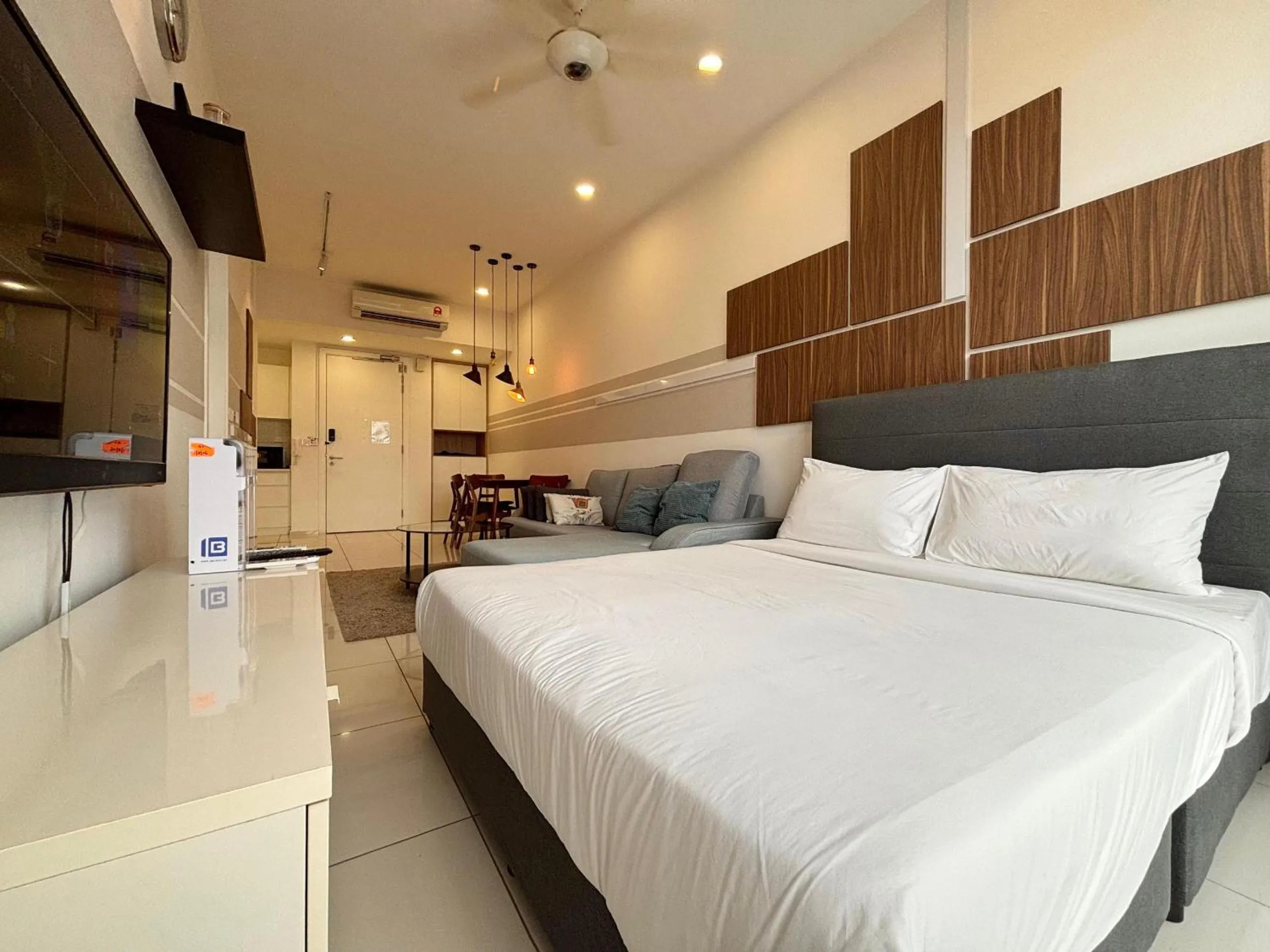 Bed in The Robertson-Bukit Bintang by PILLOWTALKS