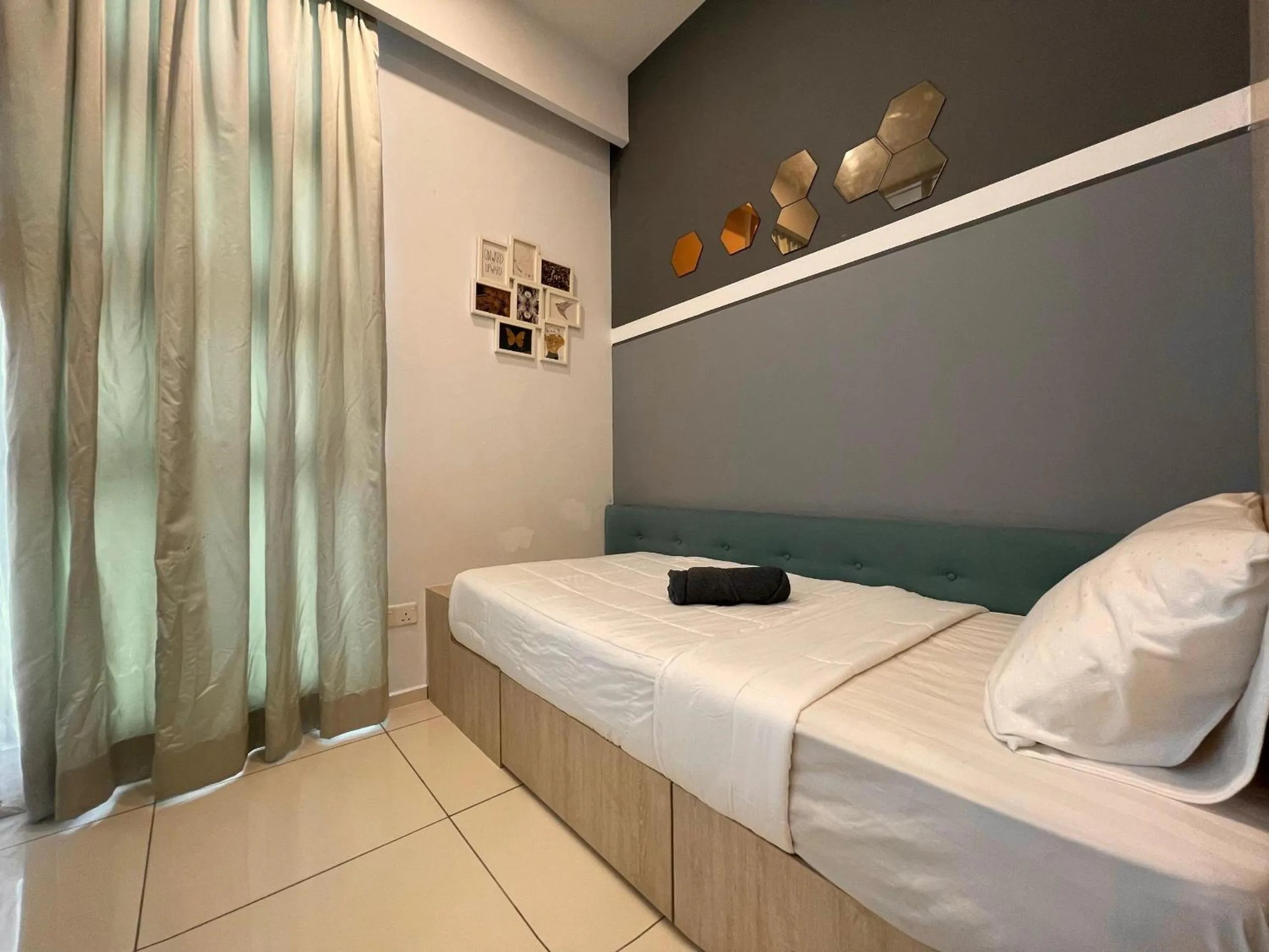 Bed in The Robertson-Bukit Bintang by PILLOWTALKS