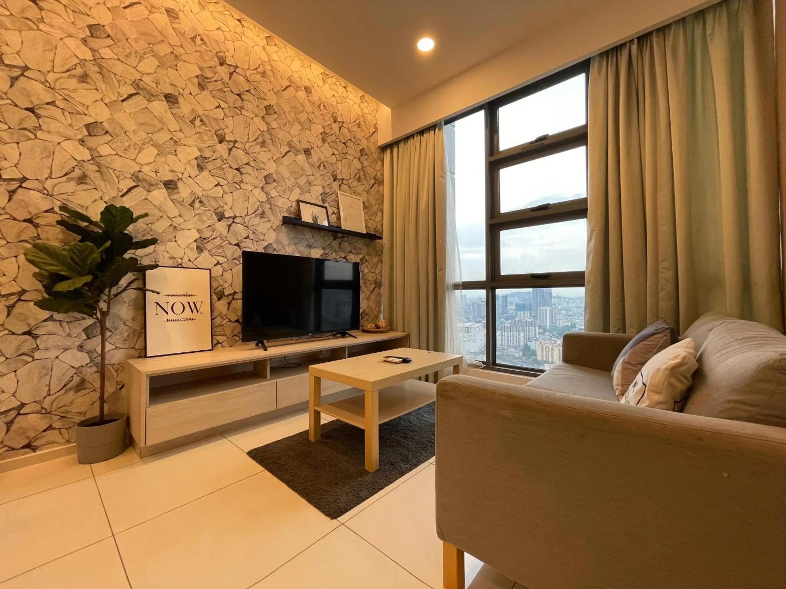 The Robertson-Bukit Bintang by PILLOWTALKS