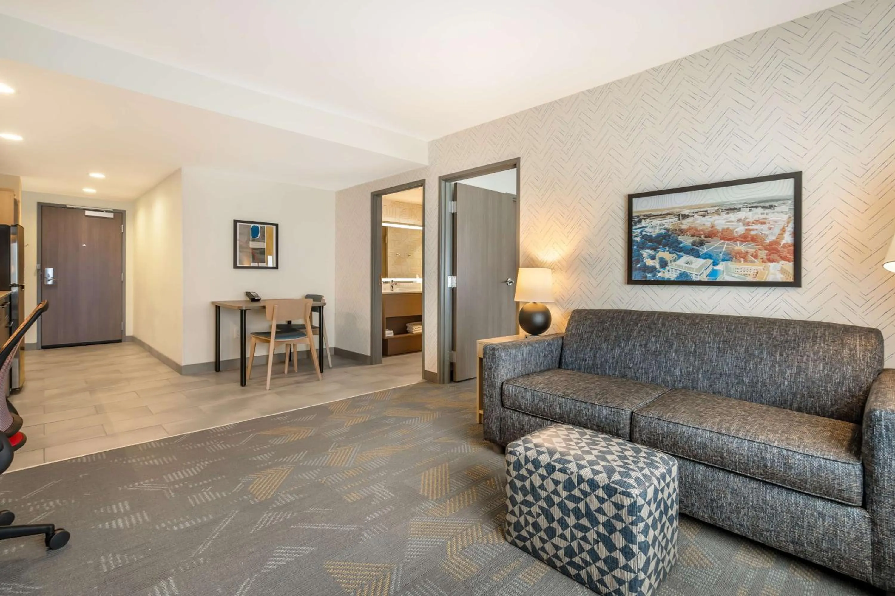 Living room in Home2 Suites By Hilton Reynoldsburg Columbus East