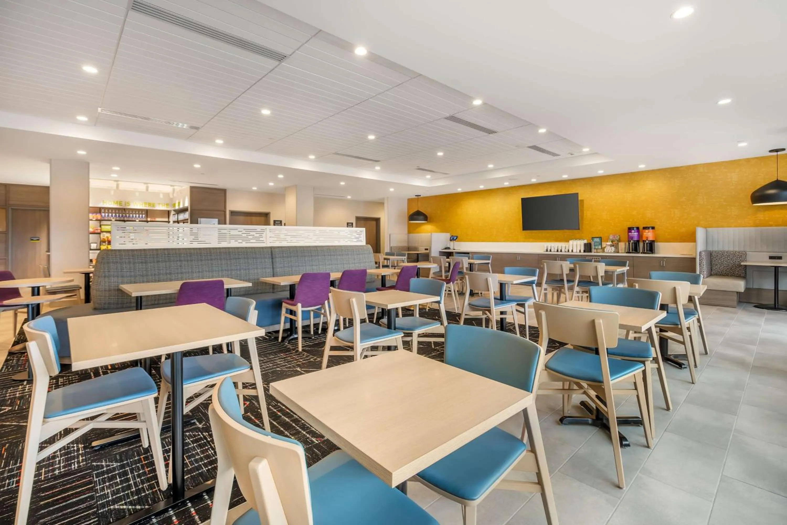 Breakfast in Home2 Suites By Hilton Reynoldsburg Columbus East