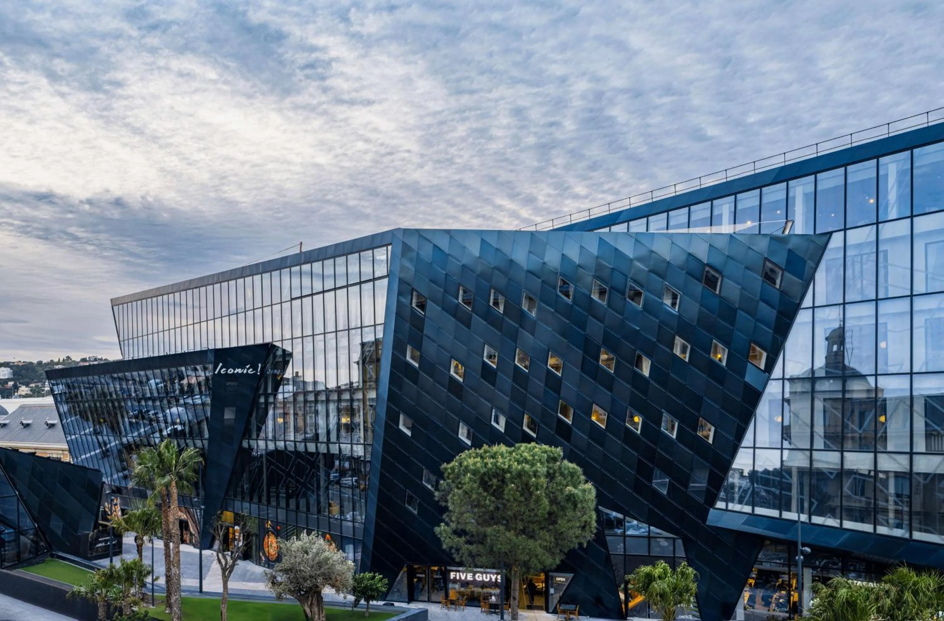 Property building in Doubletree By Hilton Nice Centre Iconic