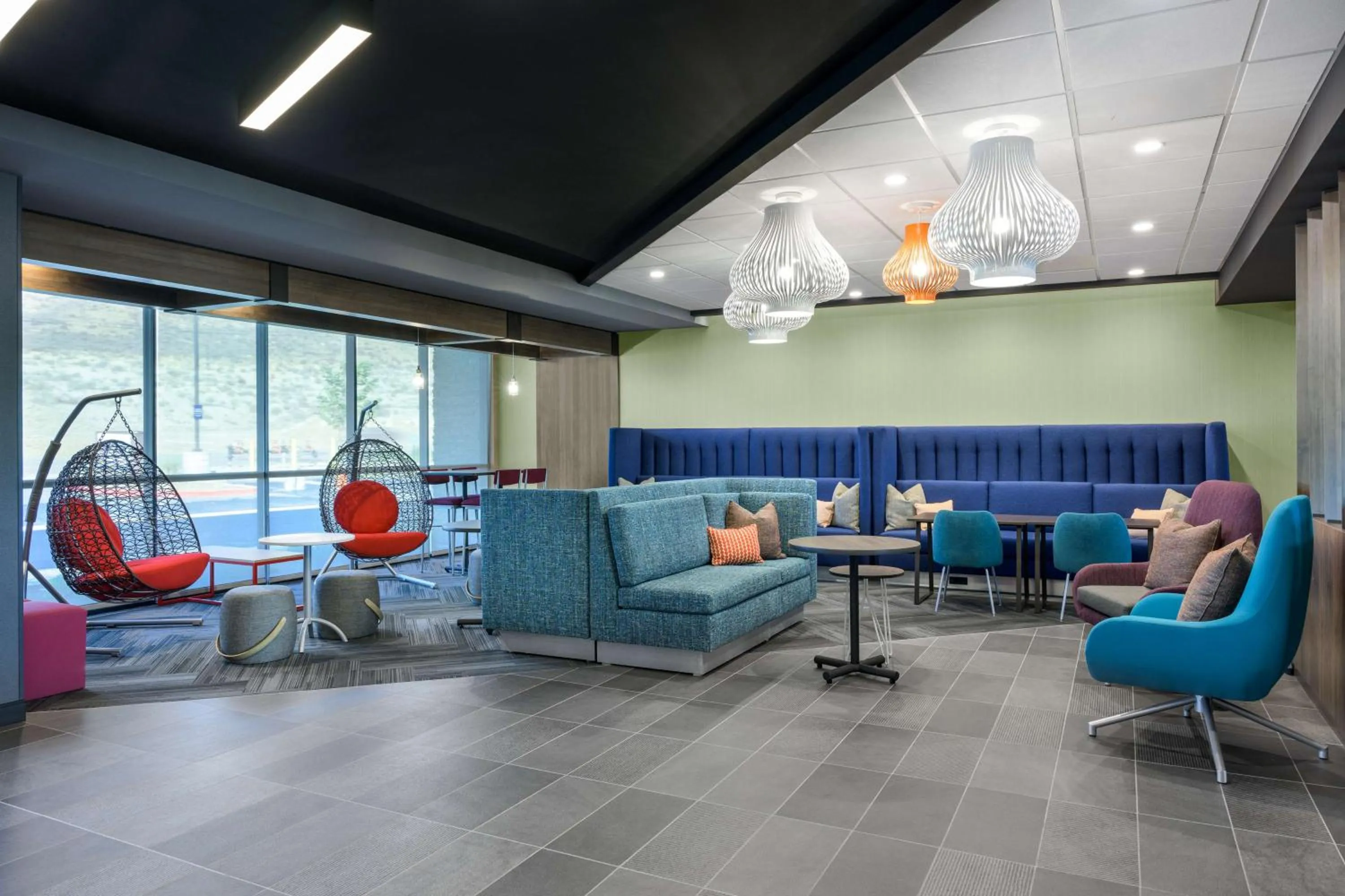 Lobby or reception in Tru by Hilton Norco Eastvale