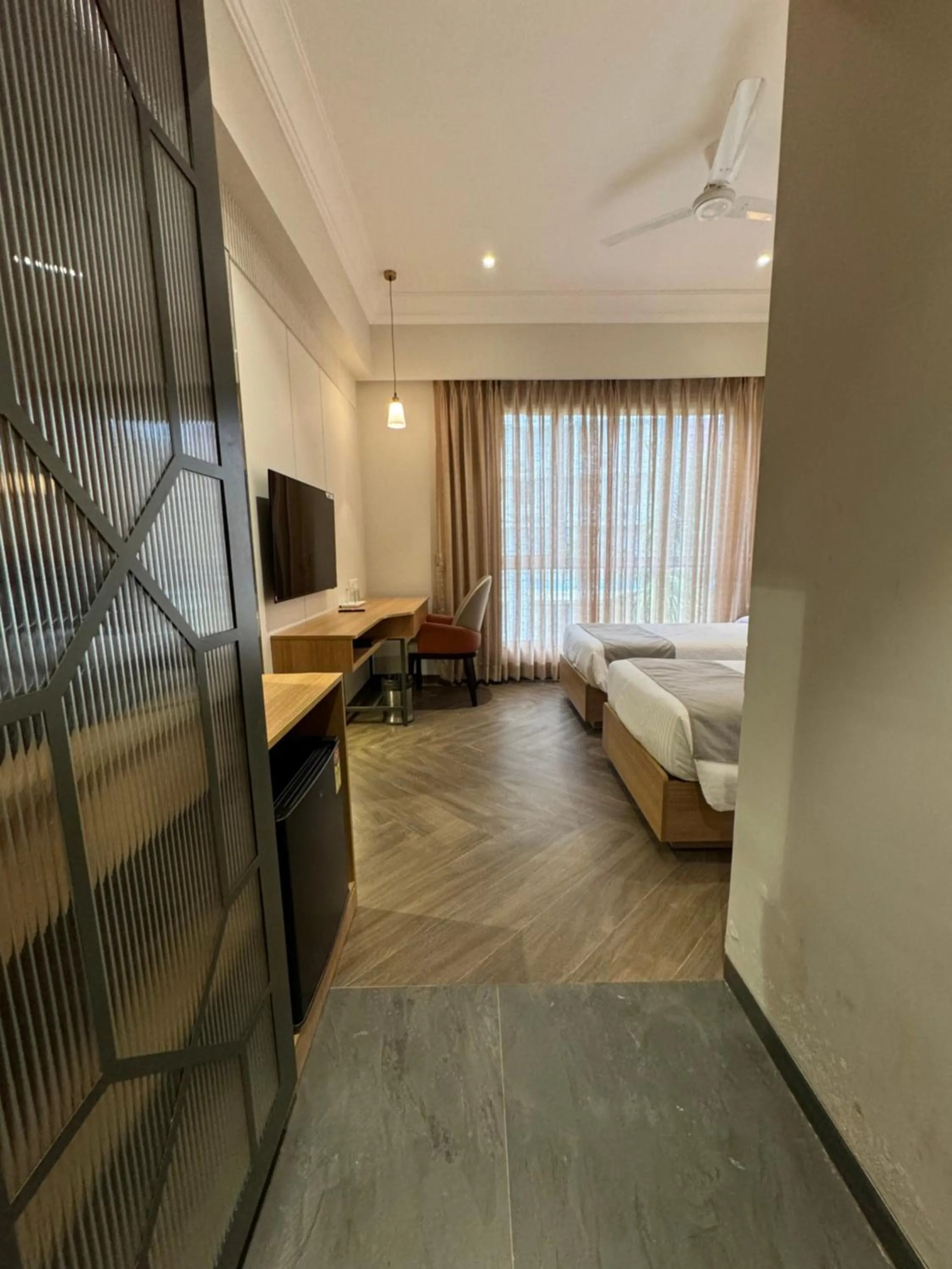 Bedroom, Bed in Hotel Mumbai House Mindspace Malad