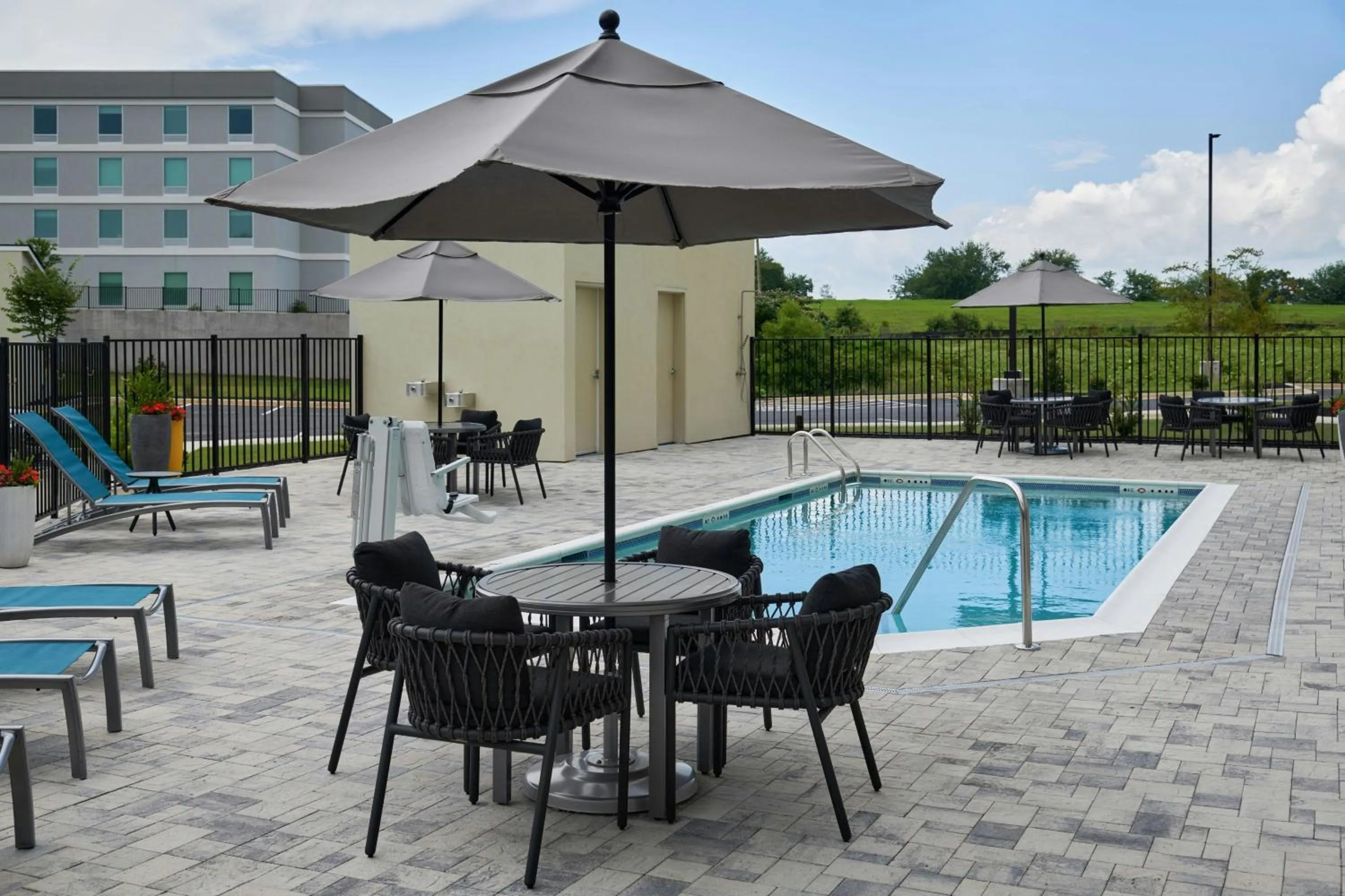 Swimming pool in TownePlace Suites by Marriott Calhoun
